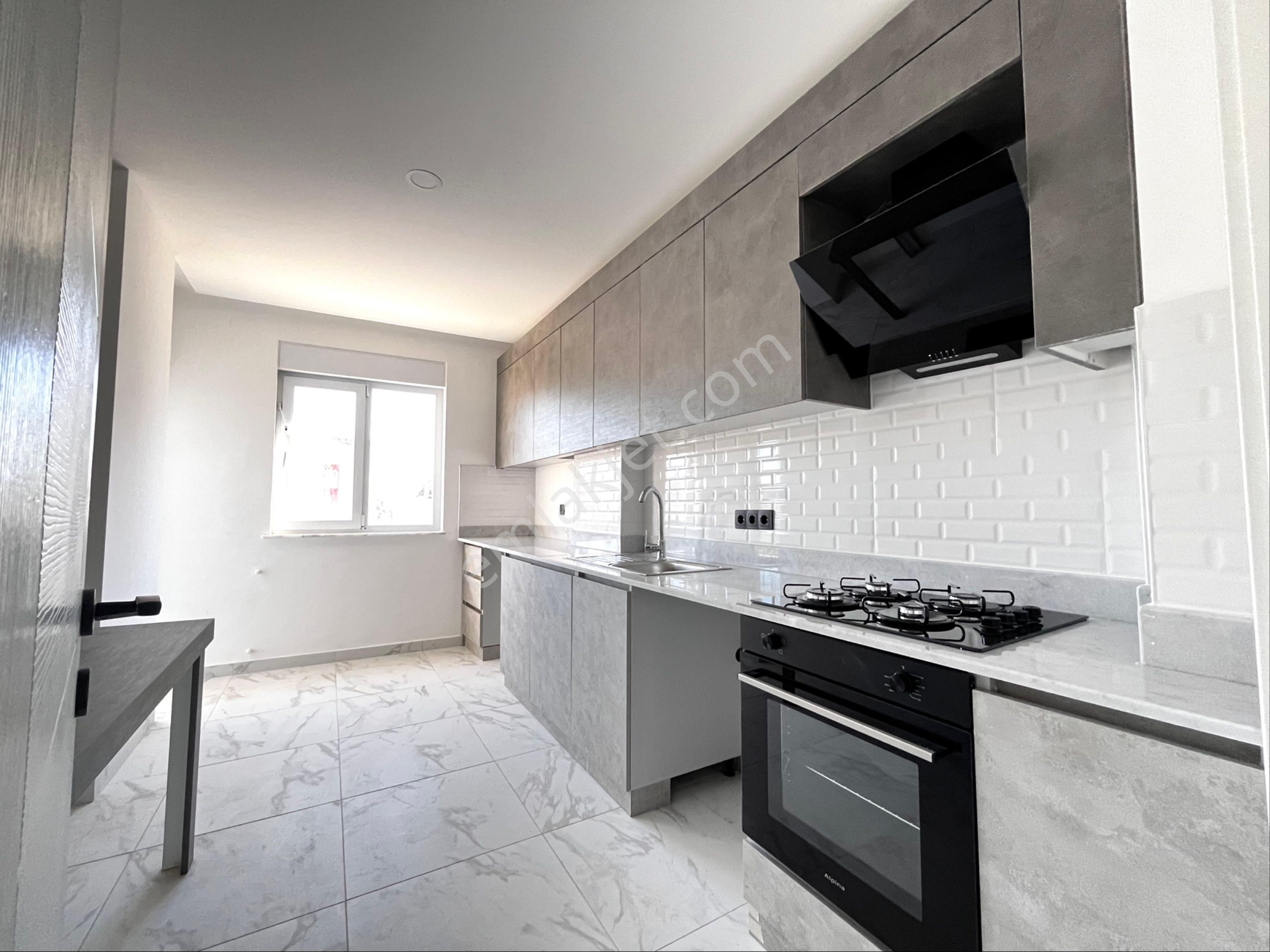 V.aydoğmuş Mah. Tramvaya Yakın Asansörlü İskanlı 2+1 Daire - Görsel 3