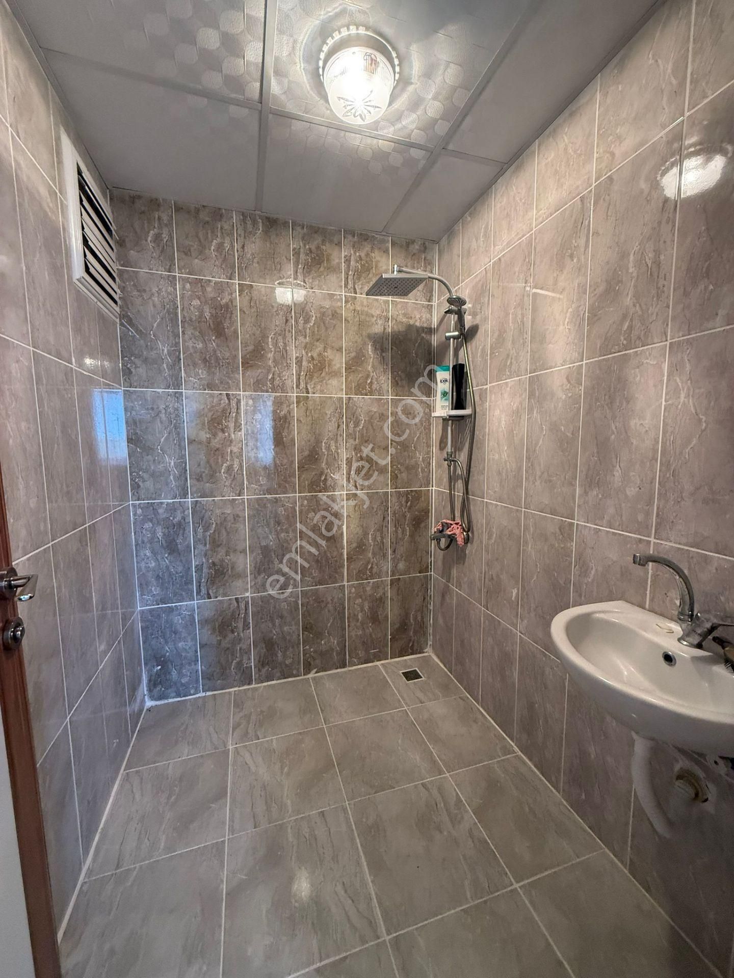 Akyüz Gayrimenkul Den; Kahveler Mah De Iskanlı,çıft Banyolu Satılık 3+1 Daire - Görsel 32