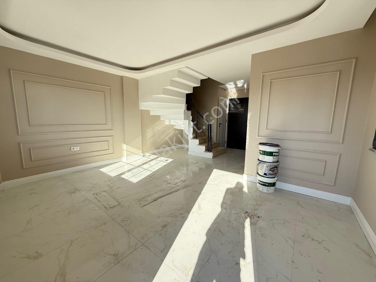 Kartallar'dan İki Katlı Büyük Bahçeli 3+1 Geniş Ve Ferah - Görsel 15