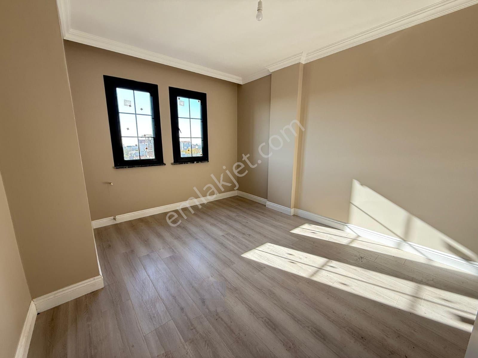 Kartallar'dan İki Katlı Büyük Bahçeli 3+1 Geniş Ve Ferah - Görsel 24