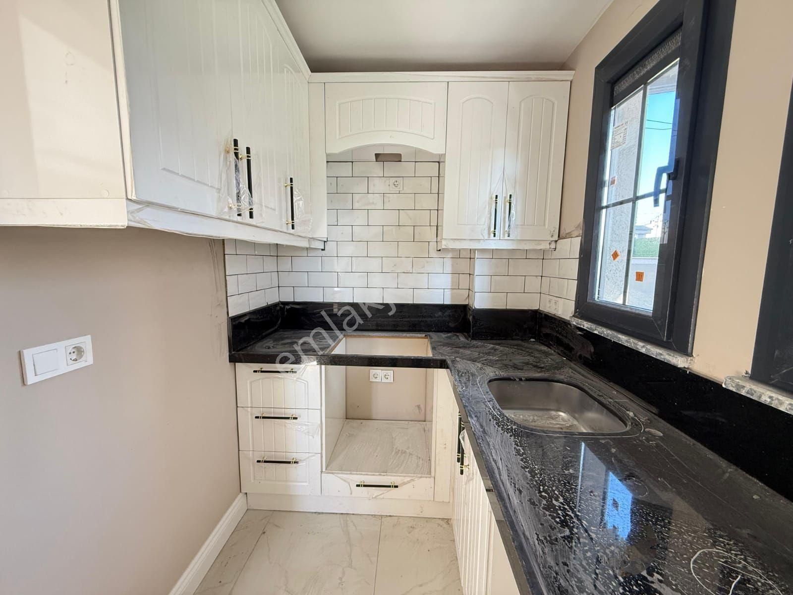 Kartallar'dan İki Katlı Büyük Bahçeli 3+1 Geniş Ve Ferah - Görsel 12