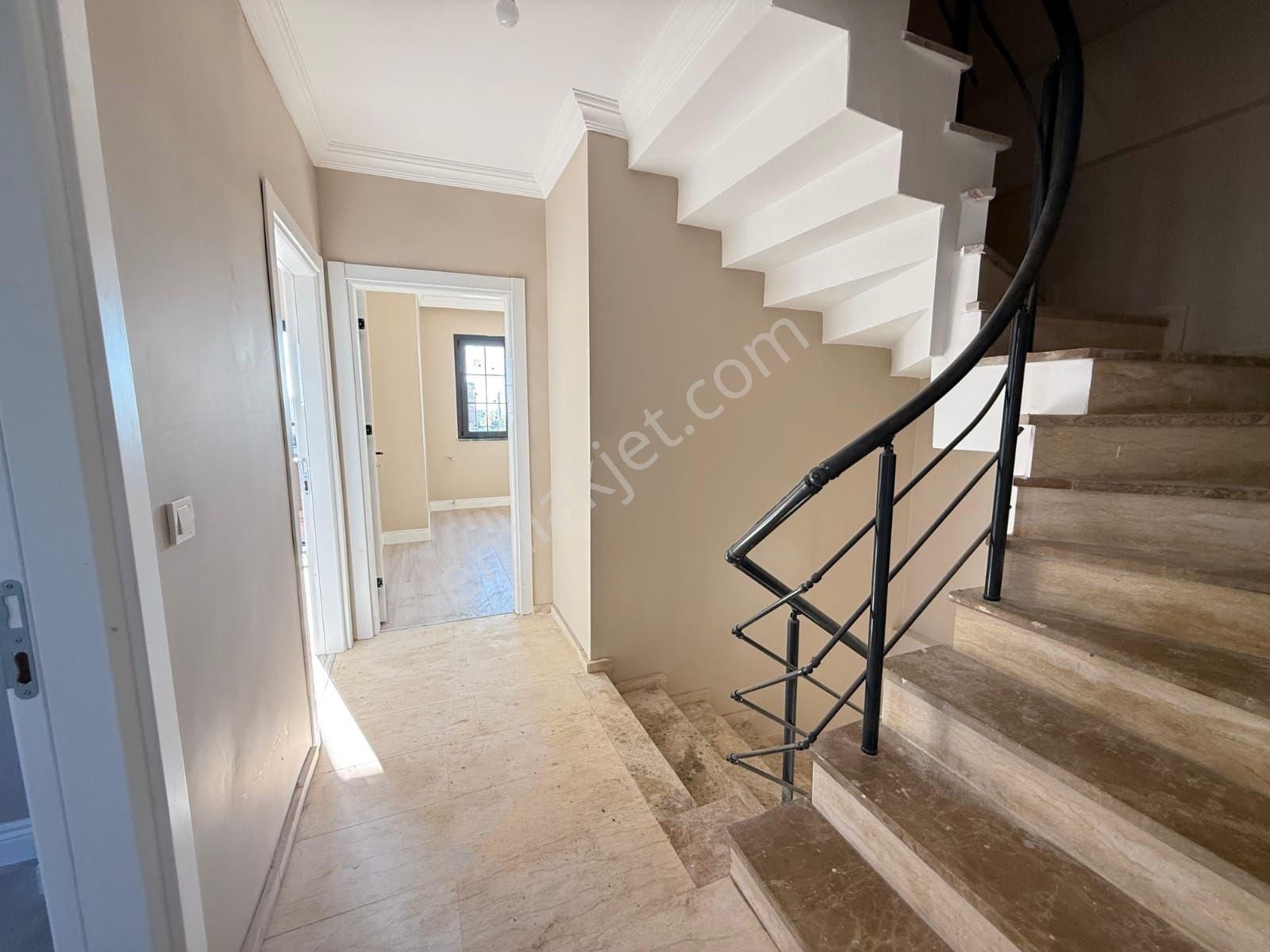 Kartallar'dan İki Katlı Büyük Bahçeli 3+1 Geniş Ve Ferah - Görsel 16