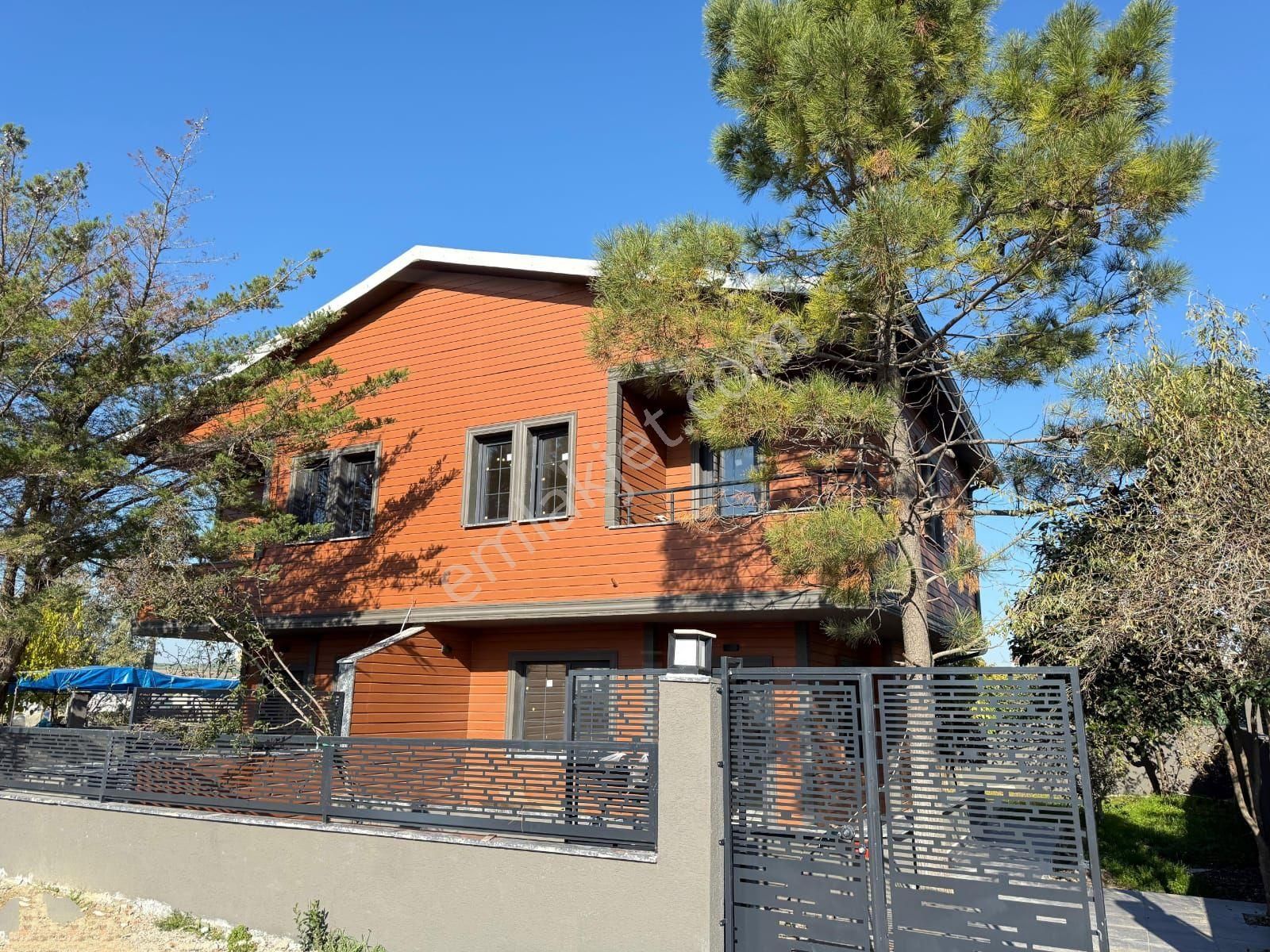 Kartallar'dan İki Katlı Büyük Bahçeli 3+1 Geniş Ve Ferah - Görsel 34