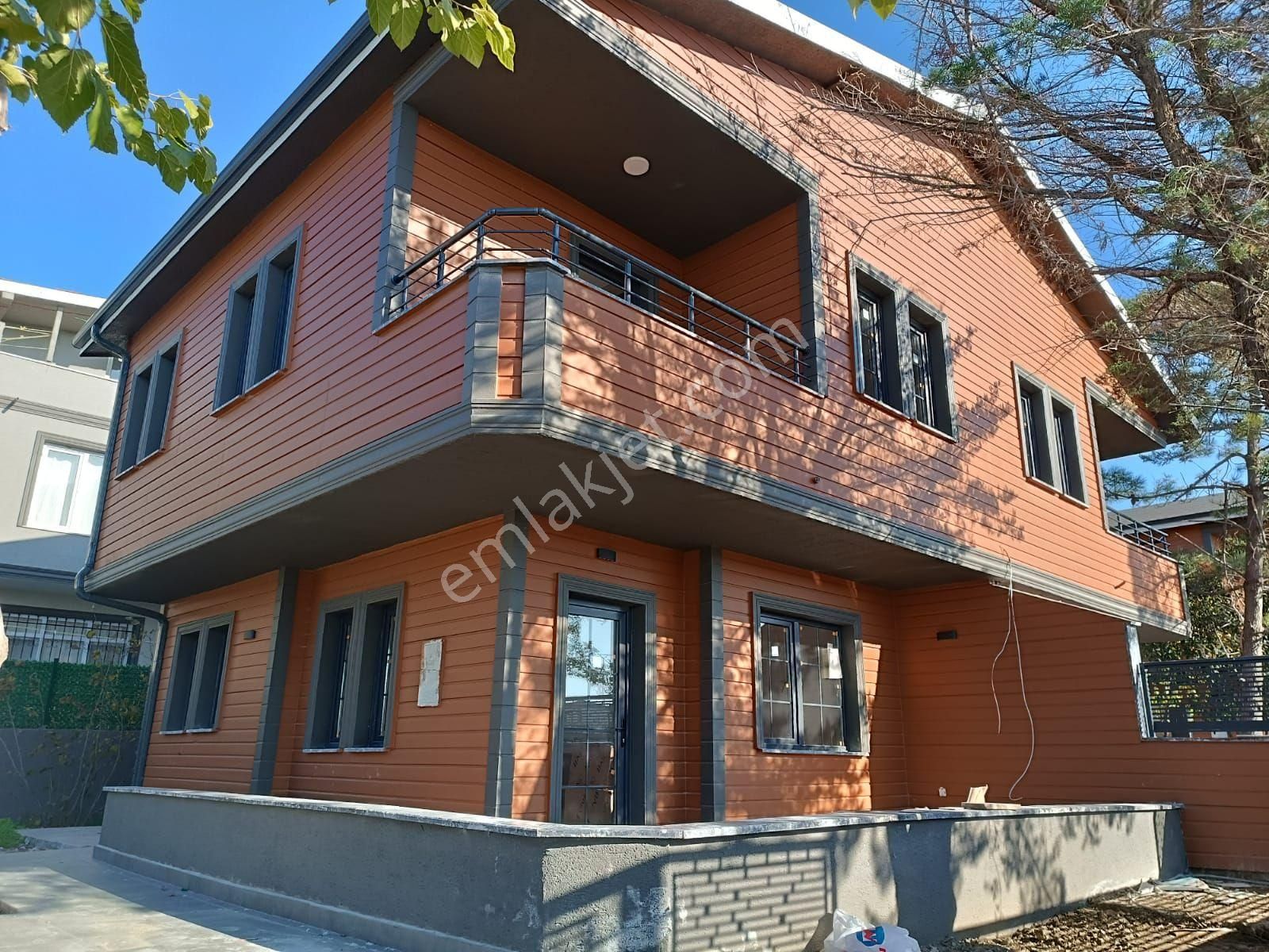 Kartallar'dan İki Katlı Büyük Bahçeli 3+1 Geniş Ve Ferah - Görsel 27