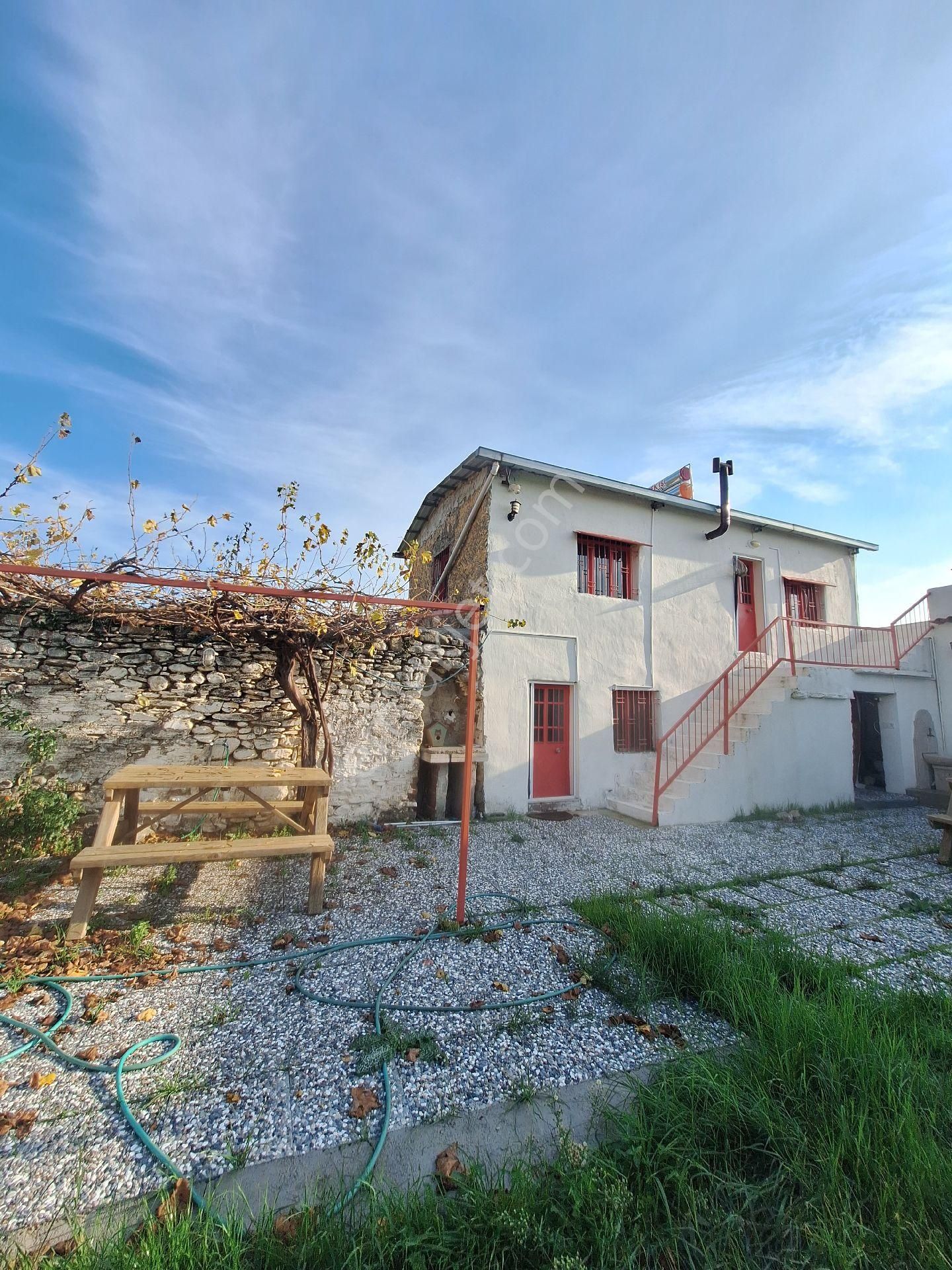 Bayındır Turan Mahallesinde Kiralık Köy Evi - Görsel 2