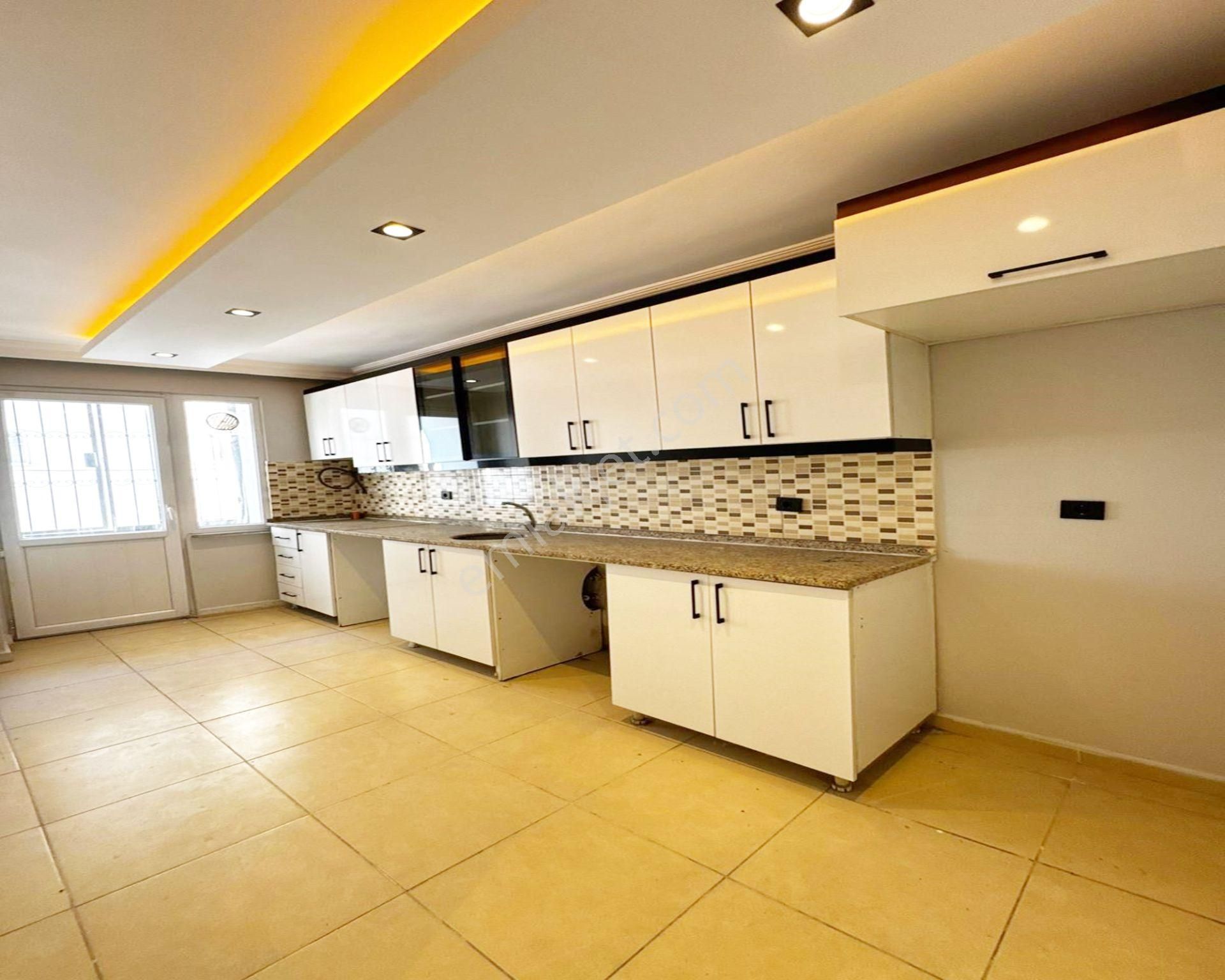 Mehterçeşme Mahallesi Metrobüse Yakın 2+1 Tertemiz Satılık Daire - Görsel 13