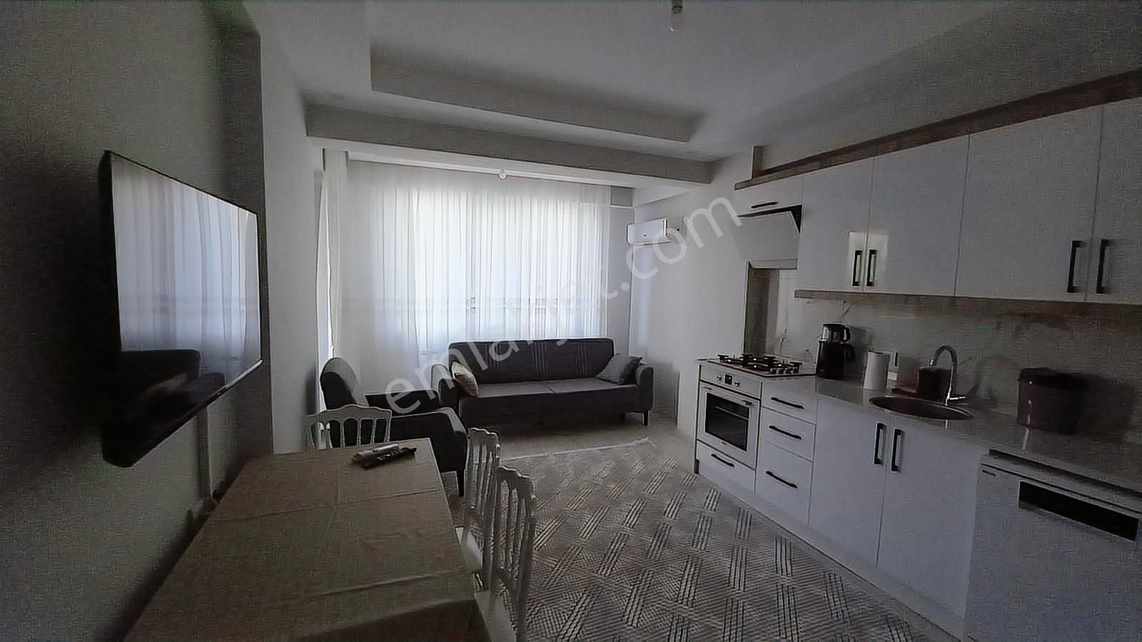 Lavinia Gayrimenkul Harika Konumda 1+1 Full Eşyalı Daire - Görsel 5