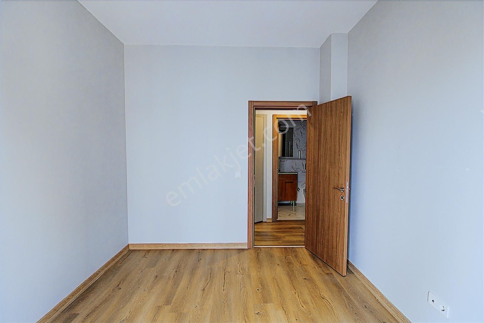 Yenitepe 1.etap Havuz Manzaralı 2+1 Kiracılı Satılık Daire - Görsel 20