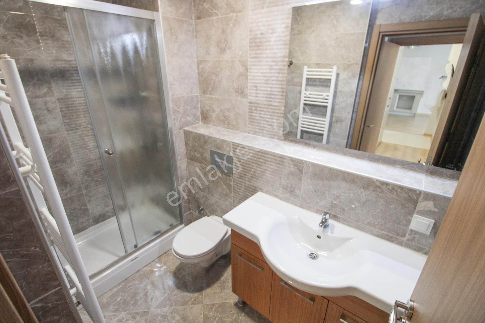 Yenitepe 1.etap Havuz Manzaralı 2+1 Kiracılı Satılık Daire - Görsel 11