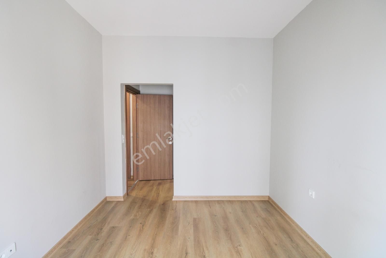 Yenitepe 1.etap Havuz Manzaralı 2+1 Kiracılı Satılık Daire - Görsel 10