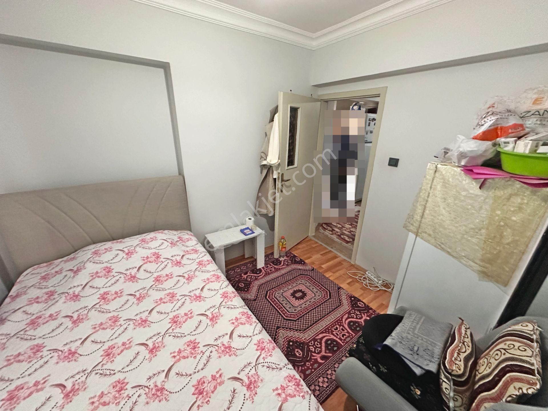 Demirlibahçe Tren İstasyonu Yakınında Katta Bağımsız Salon 3+1 Satılık Daire - Görsel 6