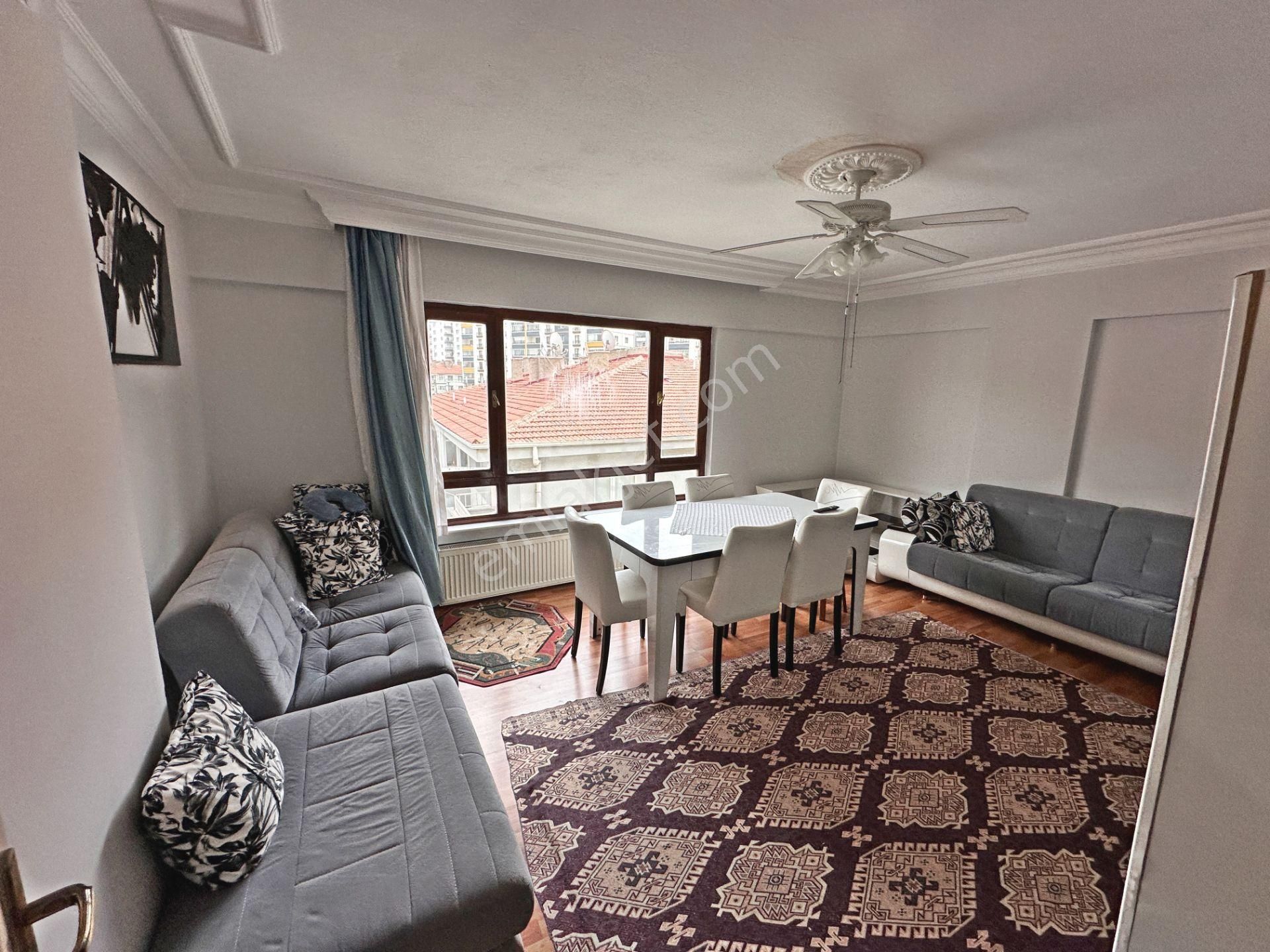 Demirlibahçe Tren İstasyonu Yakınında Katta Bağımsız Salon 3+1 Satılık Daire