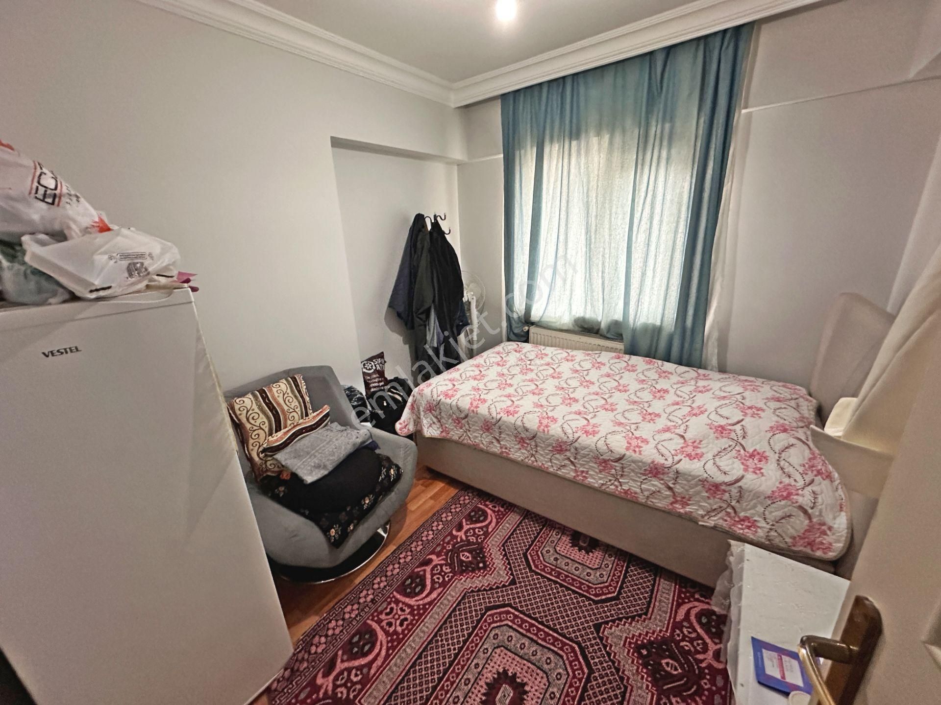 Demirlibahçe Tren İstasyonu Yakınında Katta Bağımsız Salon 3+1 Satılık Daire - Görsel 4