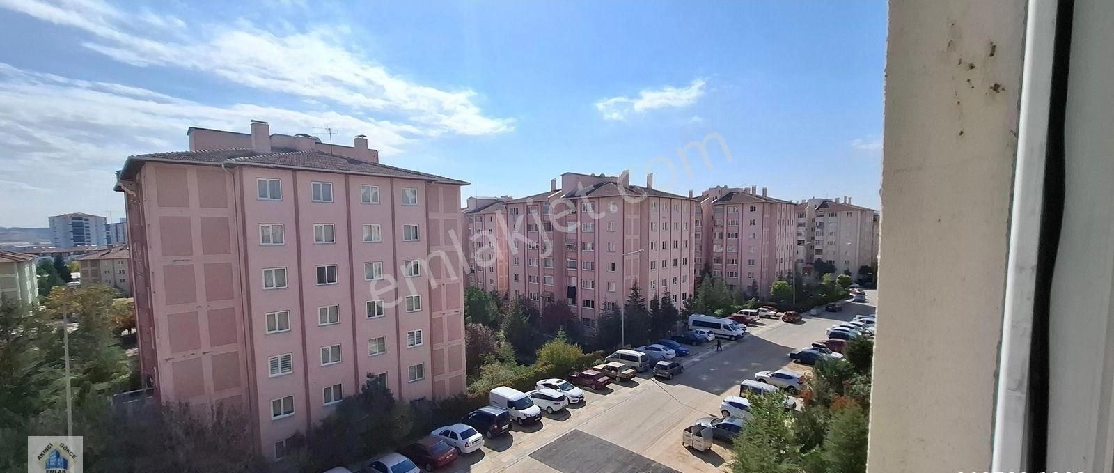 Yenikent İlksan Toki Konutların Da Ara Kat Yol Cepheli 3+1 Kiralık Daire - Görsel 7
