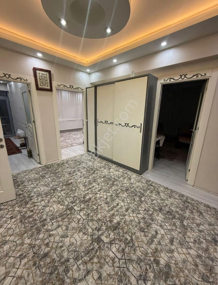 Elçi Gayrimenkul Den İşlek Cadde Üzerinde 3+1 Bakımlı Daire - Görsel 18