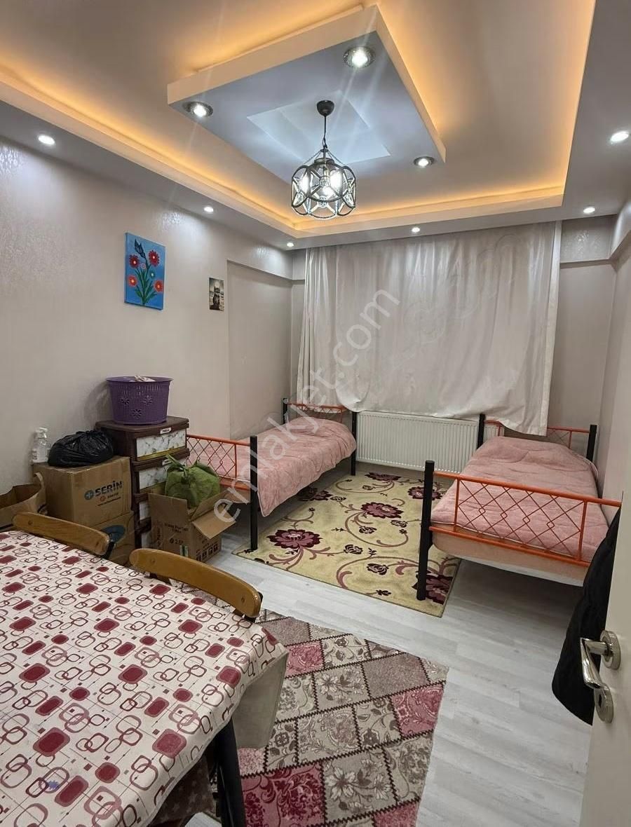 Elçi Gayrimenkul Den İşlek Cadde Üzerinde 3+1 Bakımlı Daire - Görsel 14