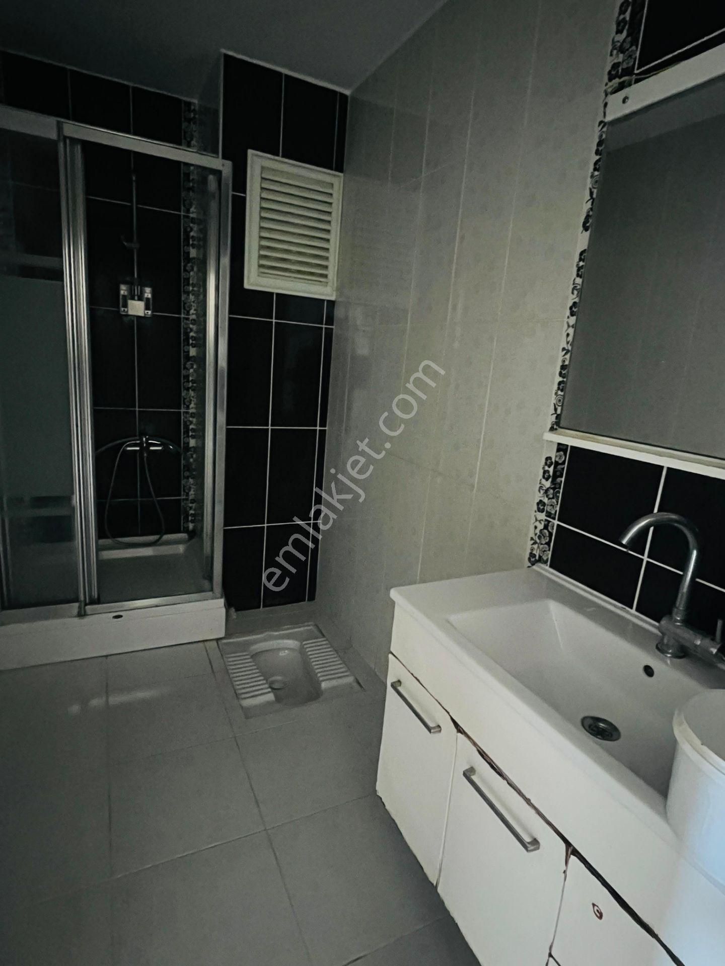 İstanbul Sancaktepe Yunusemre Mah. Satılık 2+1 Ana Cadde Üzeri 85 M2 Daire - Görsel 24