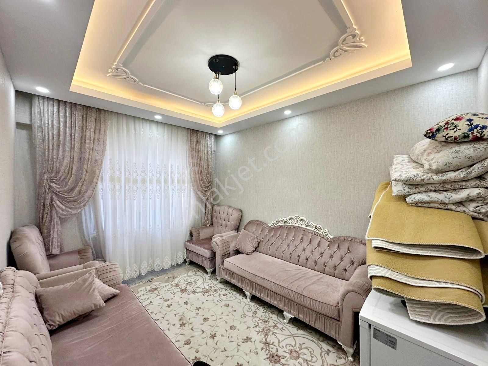 Belkız'da Cadde Üzeri Yemek Odalı Her Şeyi Yapılı Arakat 2.5+1 - Görsel 17