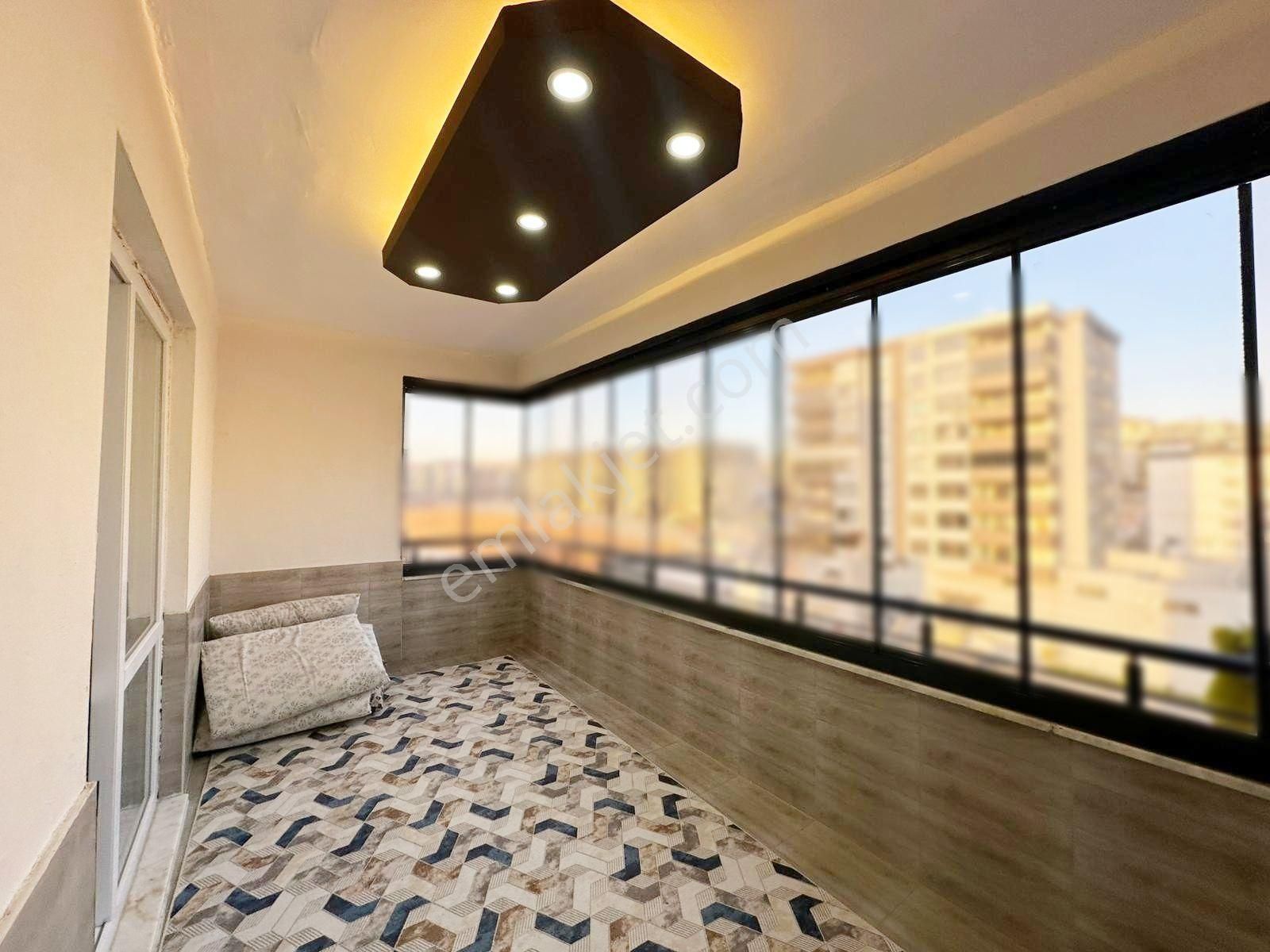 Belkız'da Cadde Üzeri Yemek Odalı Her Şeyi Yapılı Arakat 2.5+1 - Görsel 9