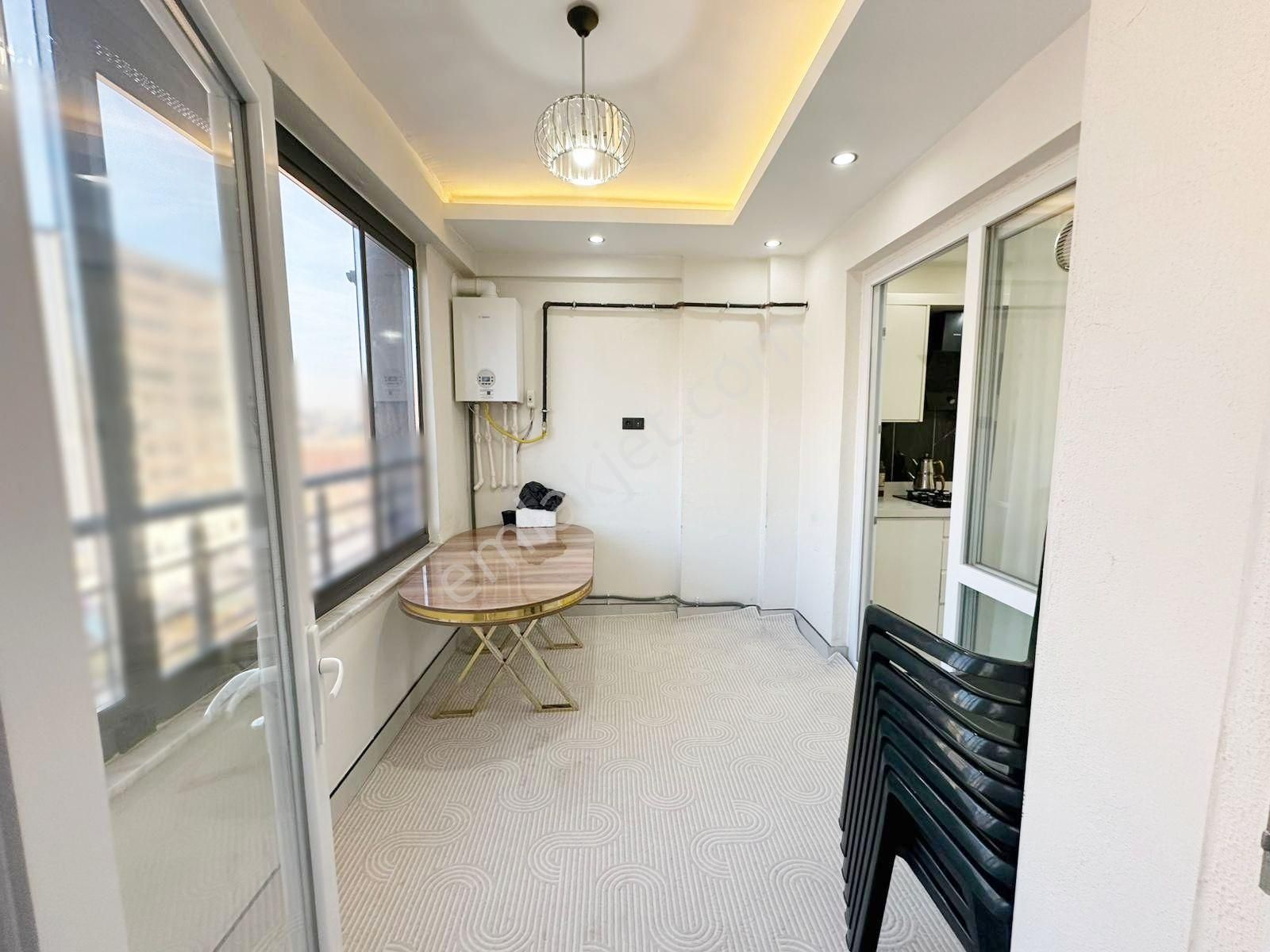 Belkız'da Cadde Üzeri Yemek Odalı Her Şeyi Yapılı Arakat 2.5+1 - Görsel 7