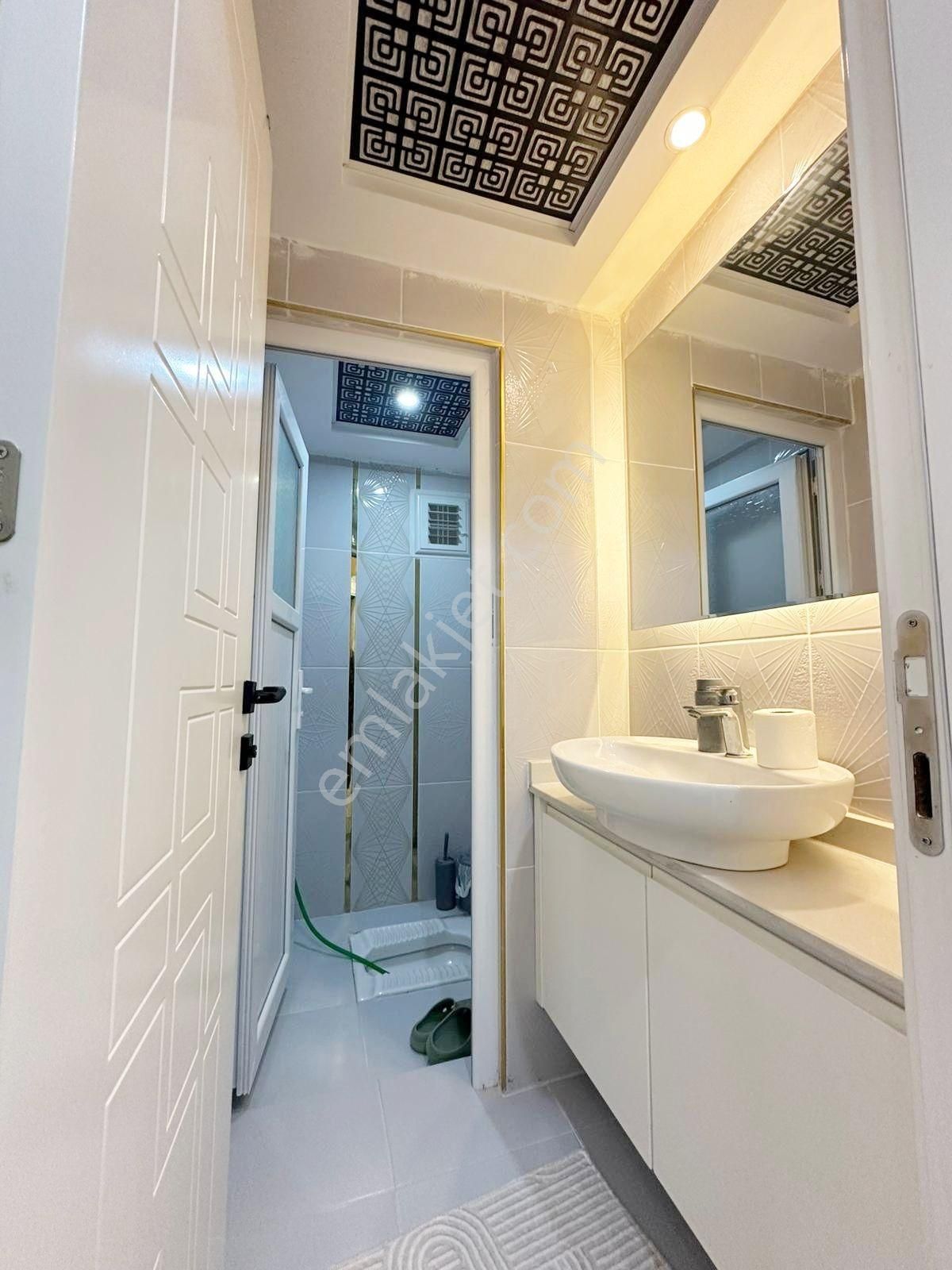 Belkız'da Cadde Üzeri Yemek Odalı Her Şeyi Yapılı Arakat 2.5+1 - Görsel 26