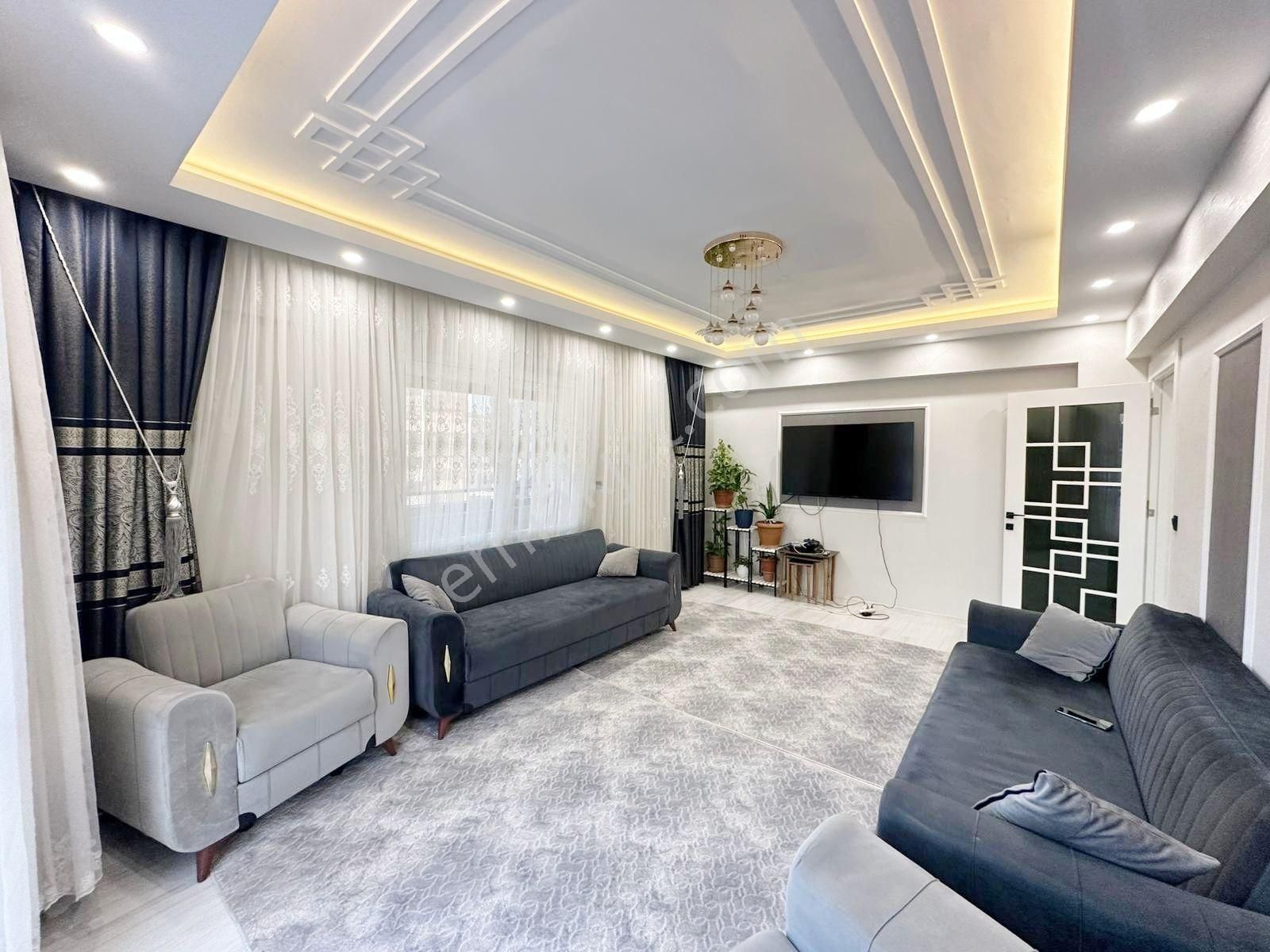 Belkız'da Cadde Üzeri Yemek Odalı Her Şeyi Yapılı Arakat 2.5+1 - Görsel 16