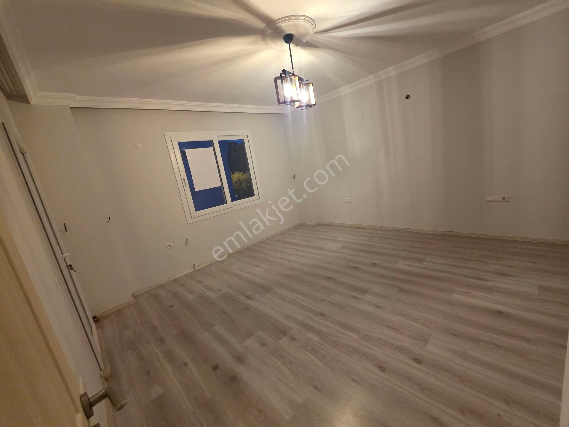 Mumcular Cadde Üzeri Kiralık - Görsel 16