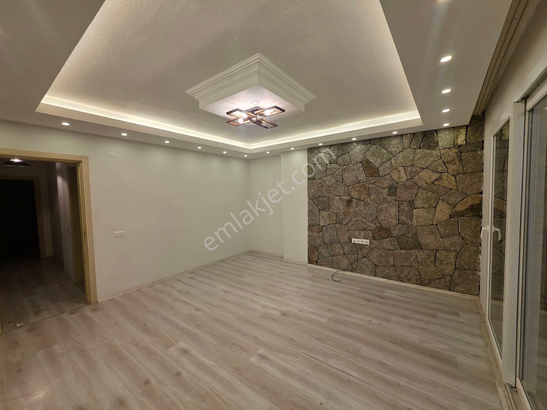 Mumcular Cadde Üzeri Kiralık - Görsel 11