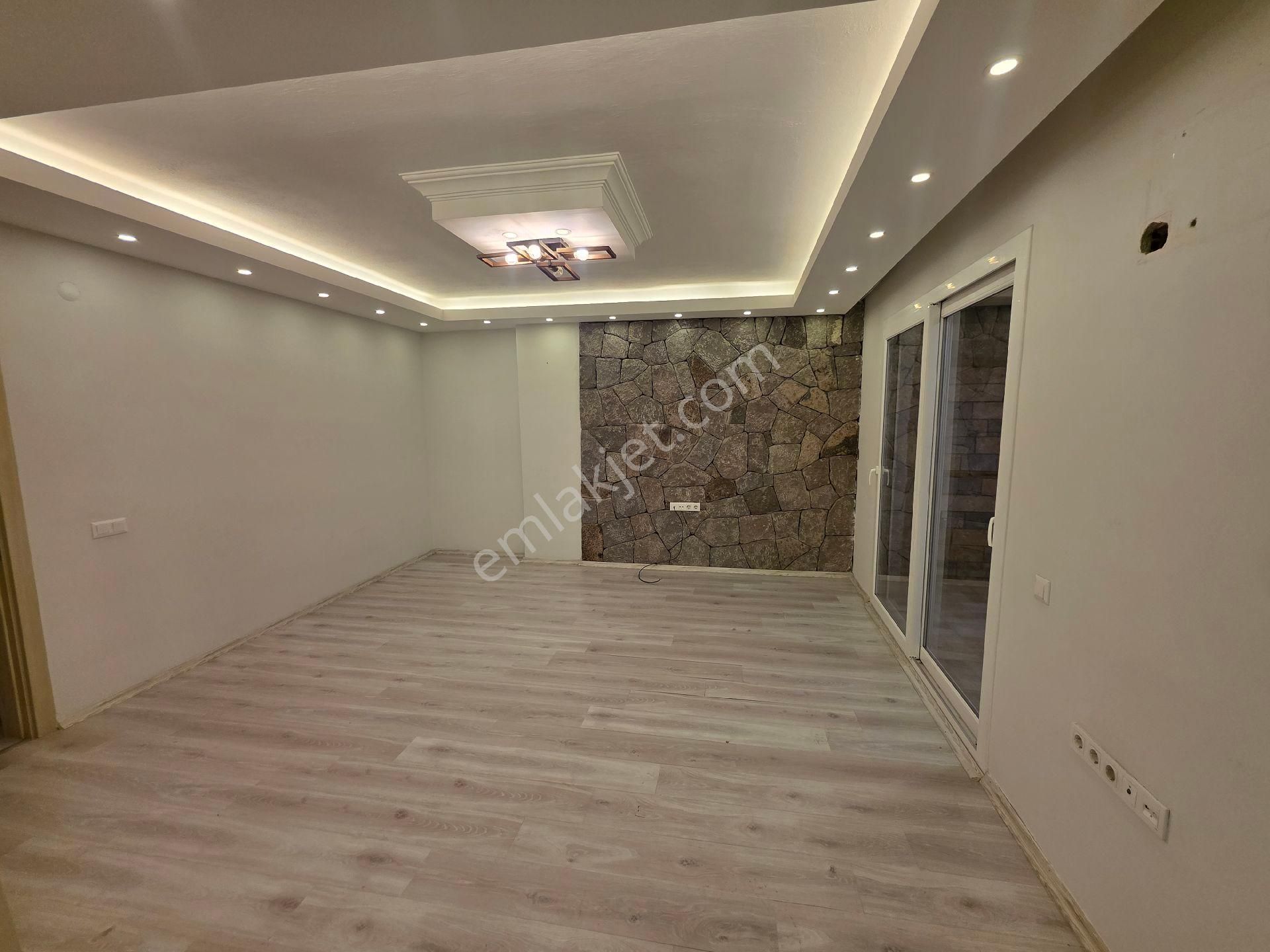 Mumcular Cadde Üzeri Kiralık - Görsel 12