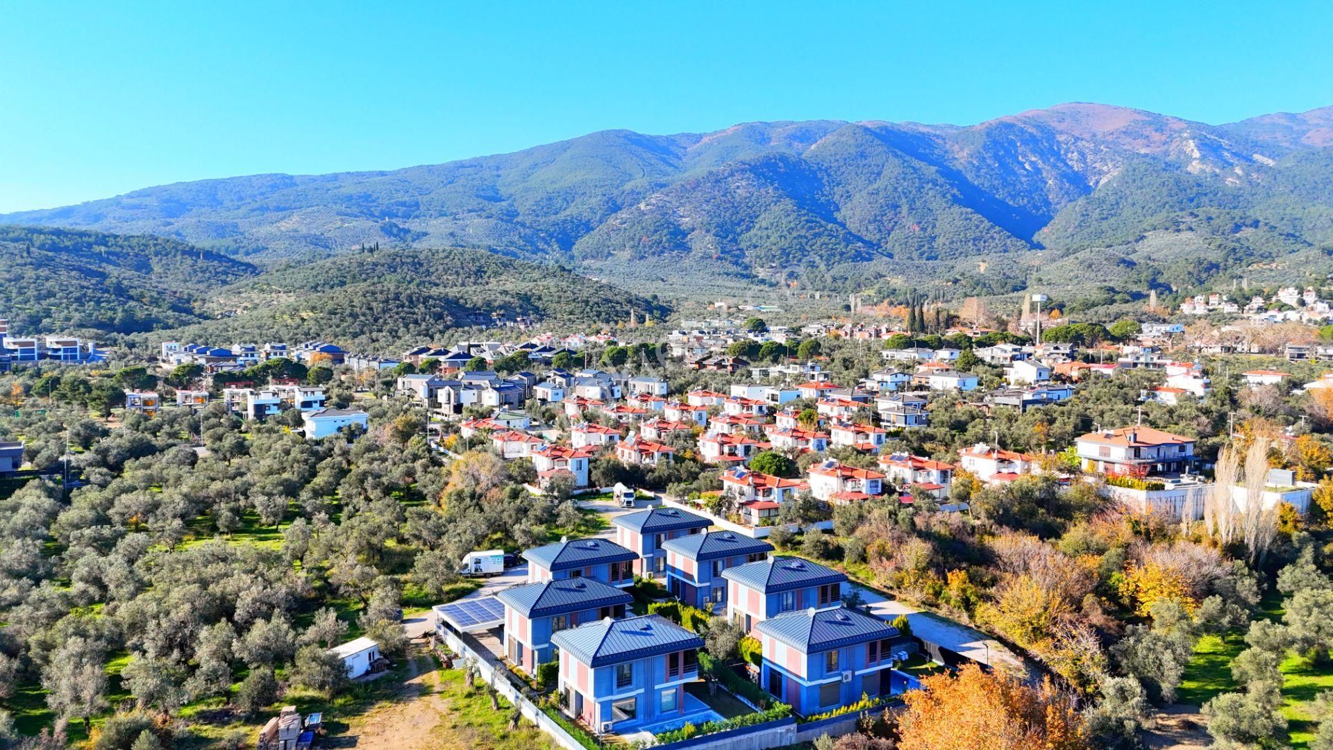 Vahdet'ten Gürede Cennetten Bir Köşe Havuzlu Lüks Tasarım Villa - Görsel 5