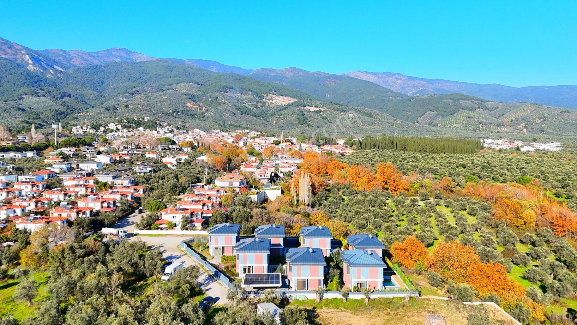 Vahdet'ten Gürede Cennetten Bir Köşe Havuzlu Lüks Tasarım Villa - Görsel 4