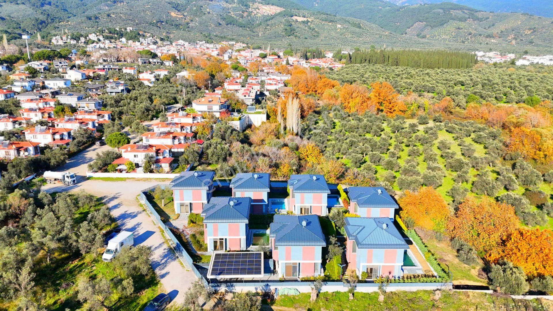 Vahdet'ten Gürede Cennetten Bir Köşe Havuzlu Lüks Tasarım Villa - Görsel 3