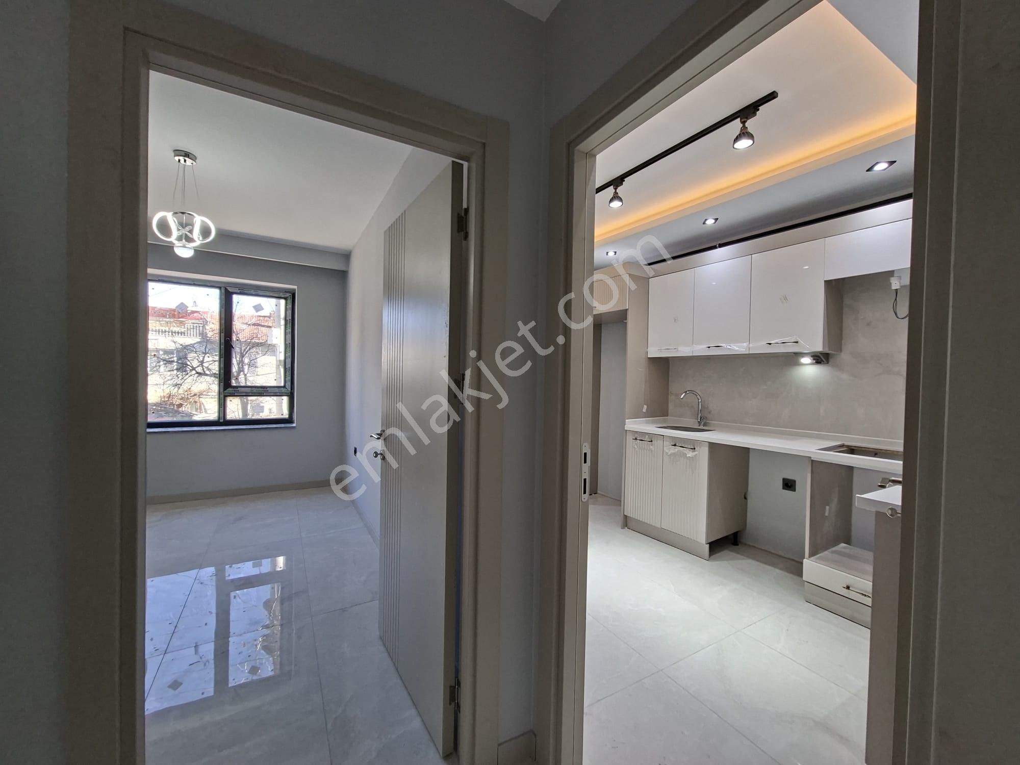 Recep Ümit'ten Şarhöyük'te Satılık Büyük Park Manzaralı Özel Garajlı 2+1 Sıfır Lüx Daireler. - Görsel 5