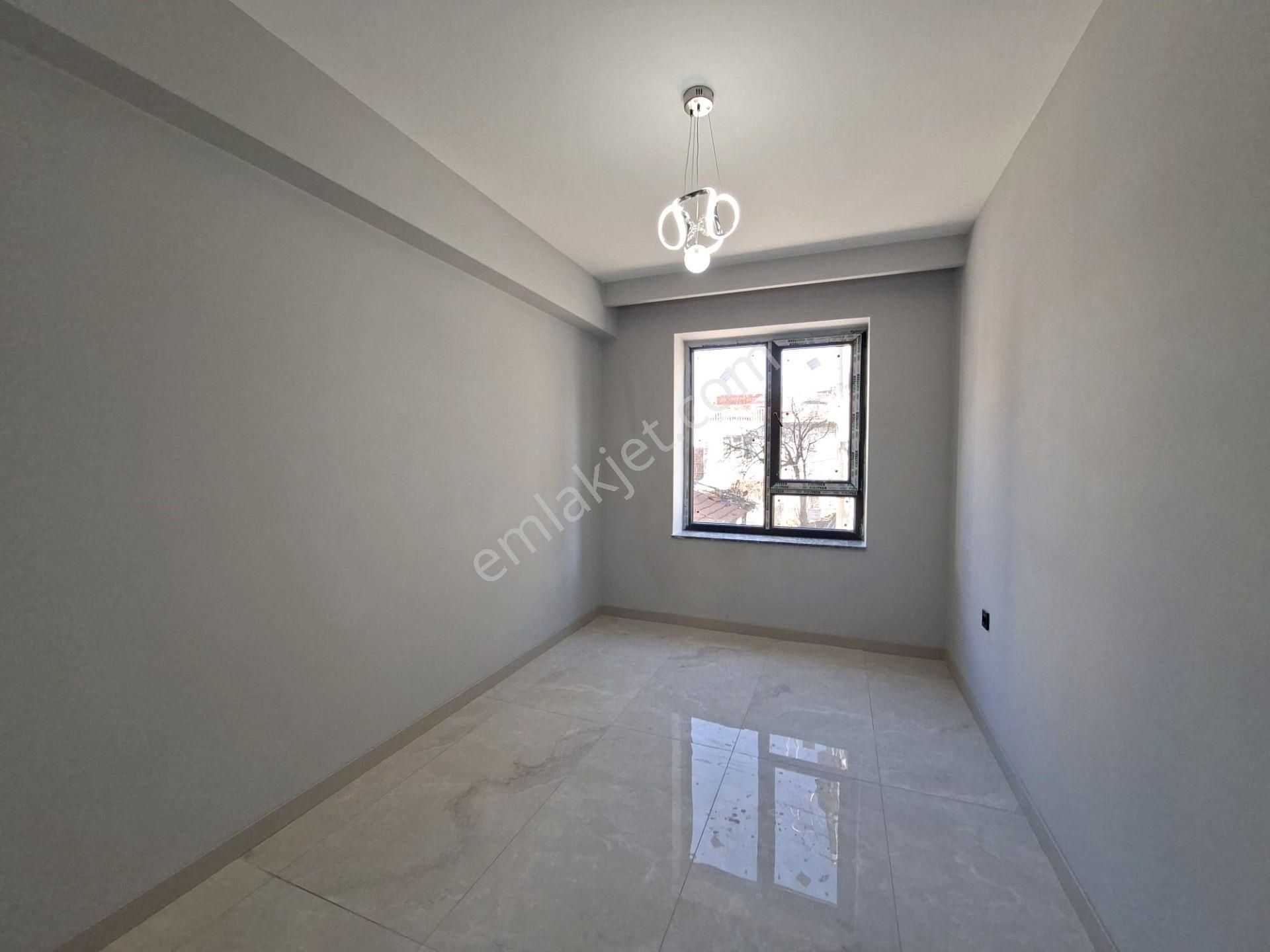 Recep Ümit'ten Şarhöyük'te Satılık Büyük Park Manzaralı Özel Garajlı 2+1 Sıfır Lüx Daireler. - Görsel 19