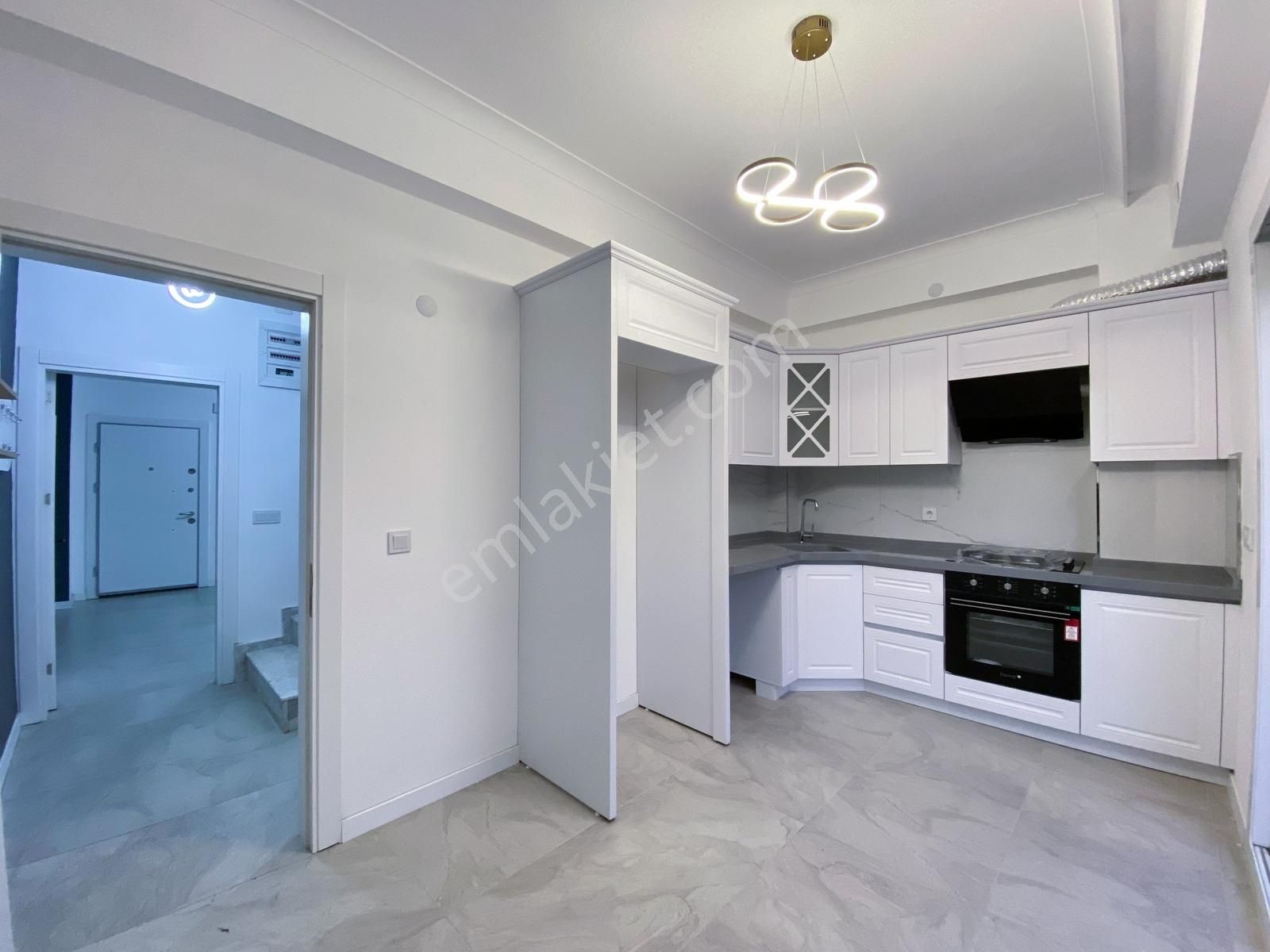 Kerim'den Fırsat! Güre Satılık Müstakil Bahçeli Sıfır 3+1 Villa - Görsel 13