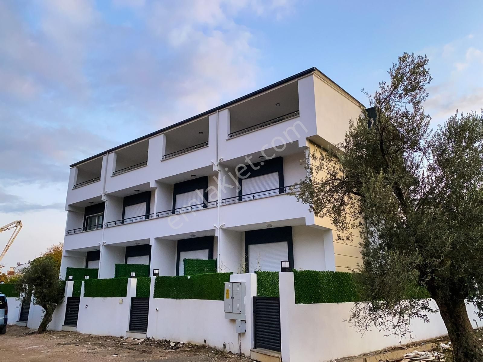 Kerim'den Fırsat! Güre Satılık Müstakil Bahçeli Sıfır 3+1 Villa - Görsel 35