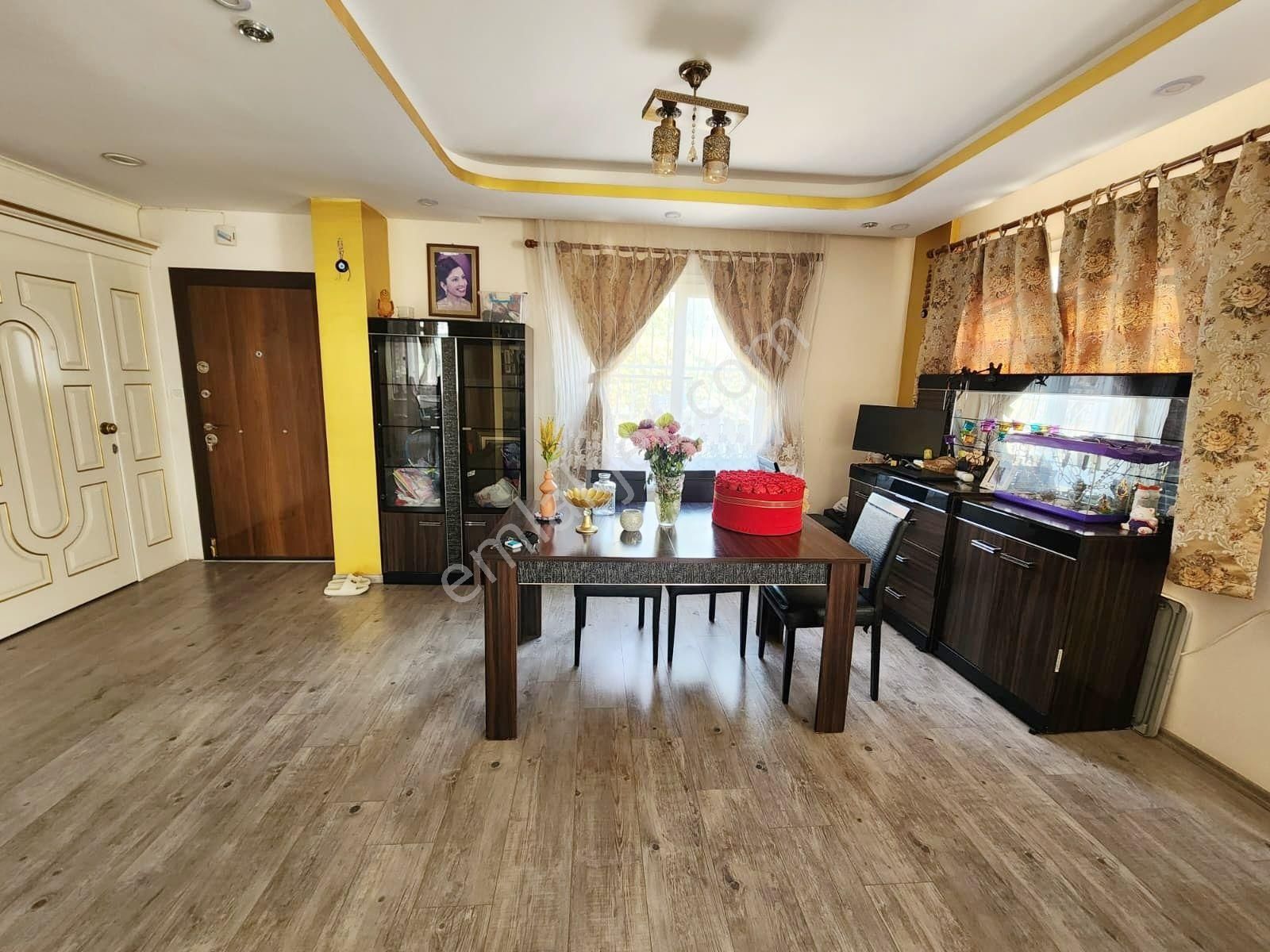 ░_*arcıty*_░den Kocavilayet'te Bahçe Ve Teraslı 3+1 *tribleks* - Görsel 2