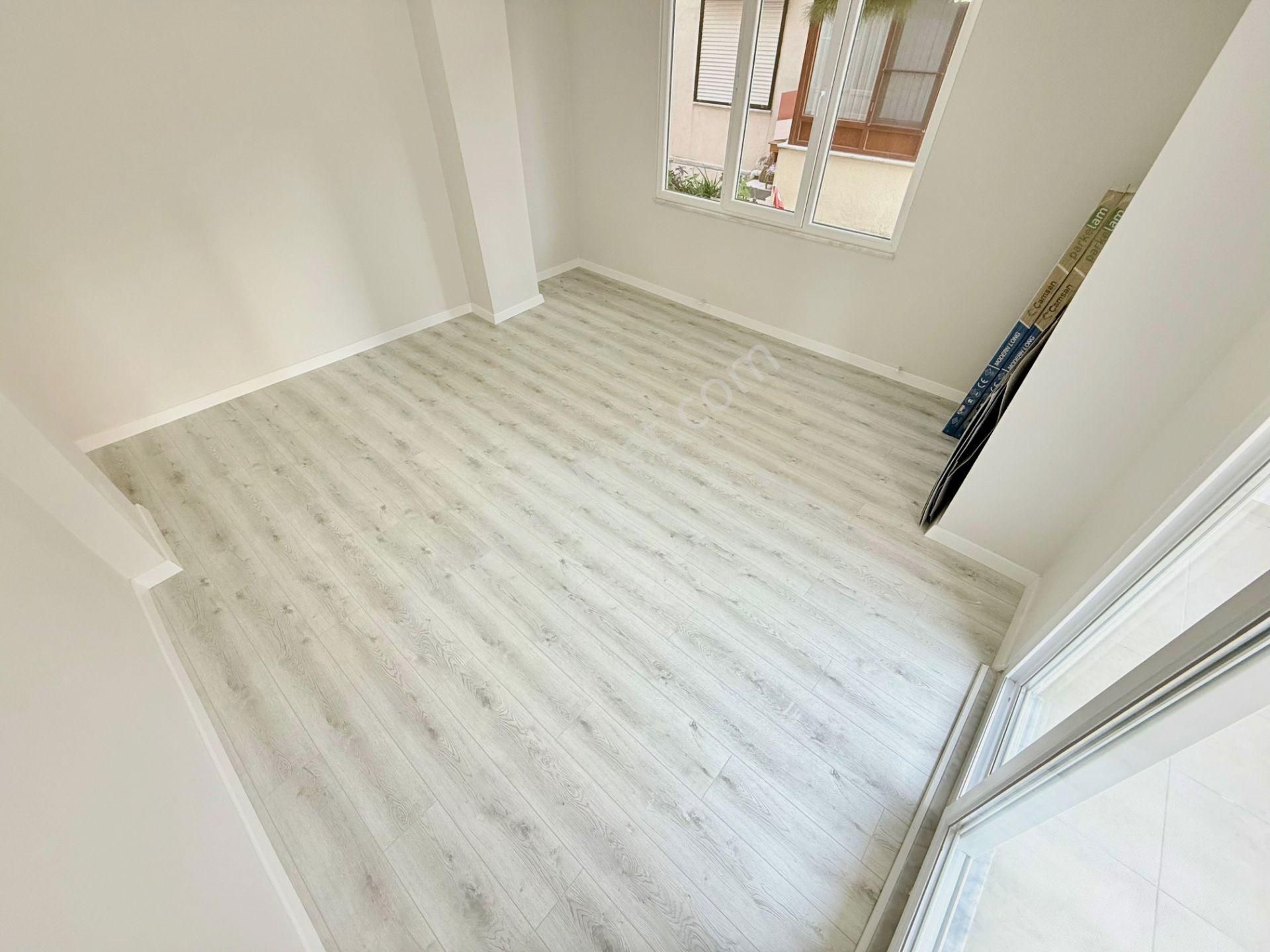 ꧁parla'dan Bahçe Kullanımlı Denize 100 Mt Satılık 2+1daire꧂ - Görsel 12