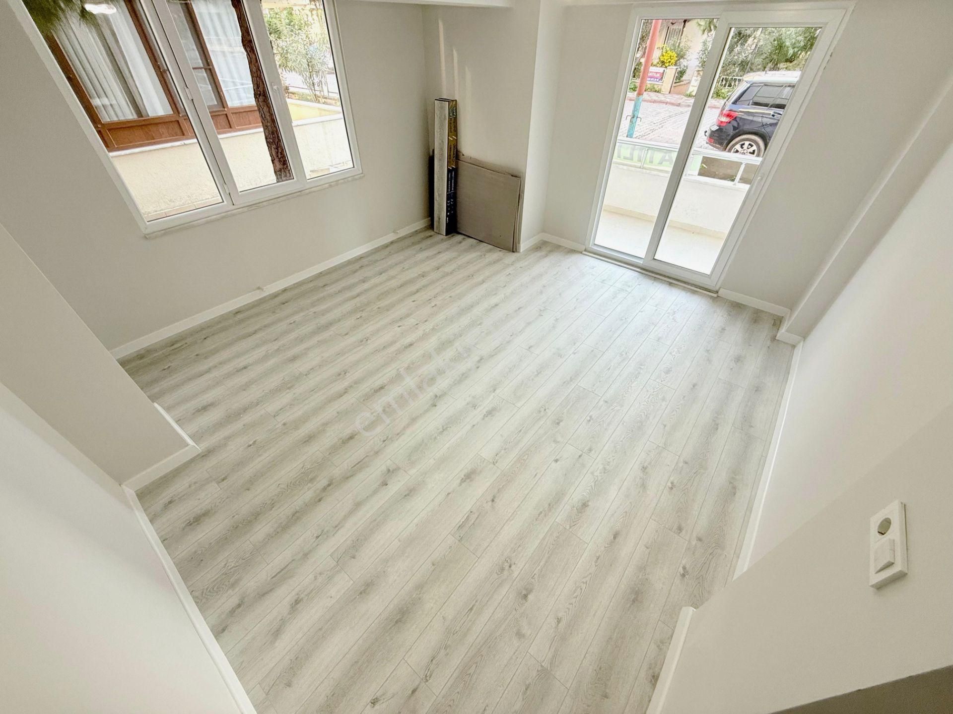꧁parla'dan Bahçe Kullanımlı Denize 100 Mt Satılık 2+1daire꧂ - Görsel 4