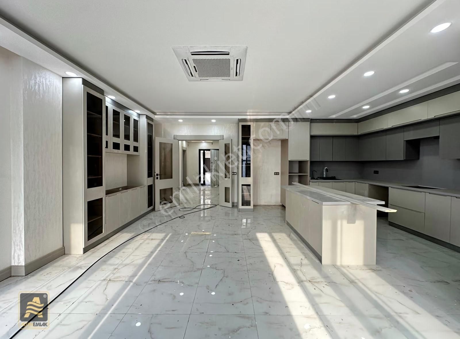 Diyarbakır Yenişehir 450 Evlerde Satılık Ultra Lüx 5.5 +1 Villa