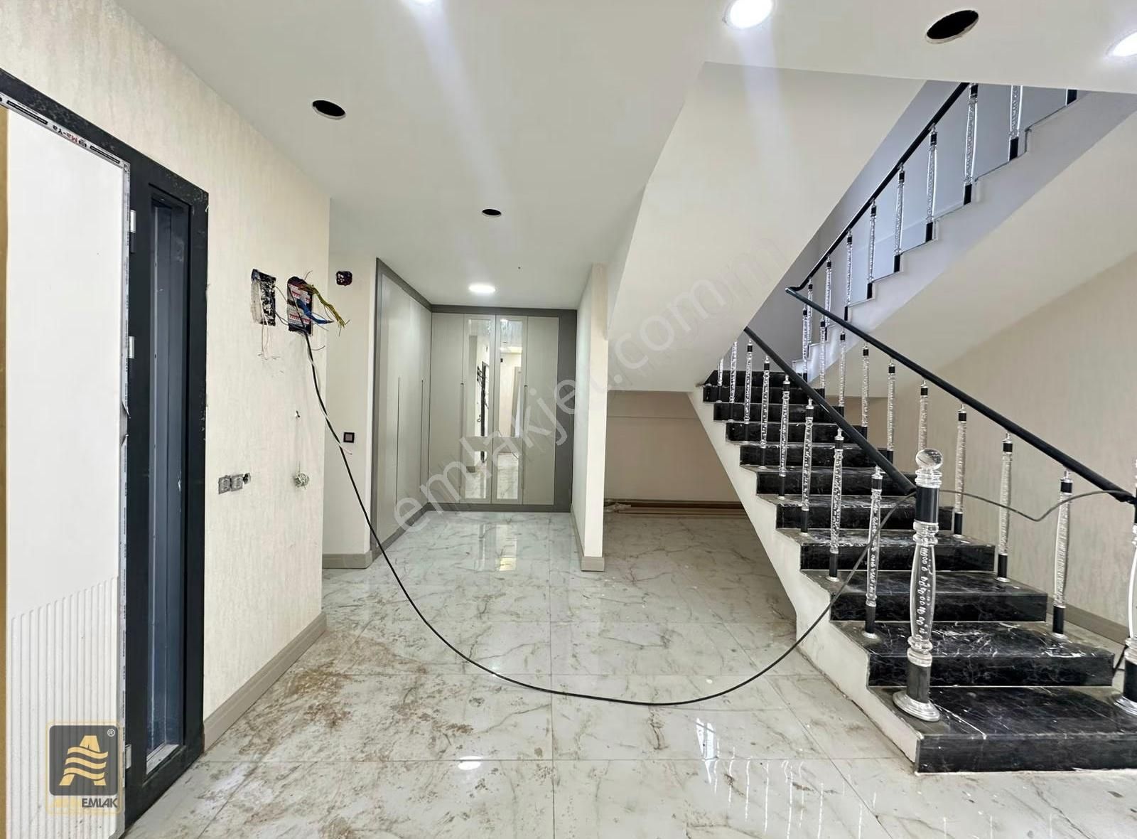 Diyarbakır Yenişehir 450 Evlerde Satılık Ultra Lüx 5.5 +1 Villa - Görsel 2