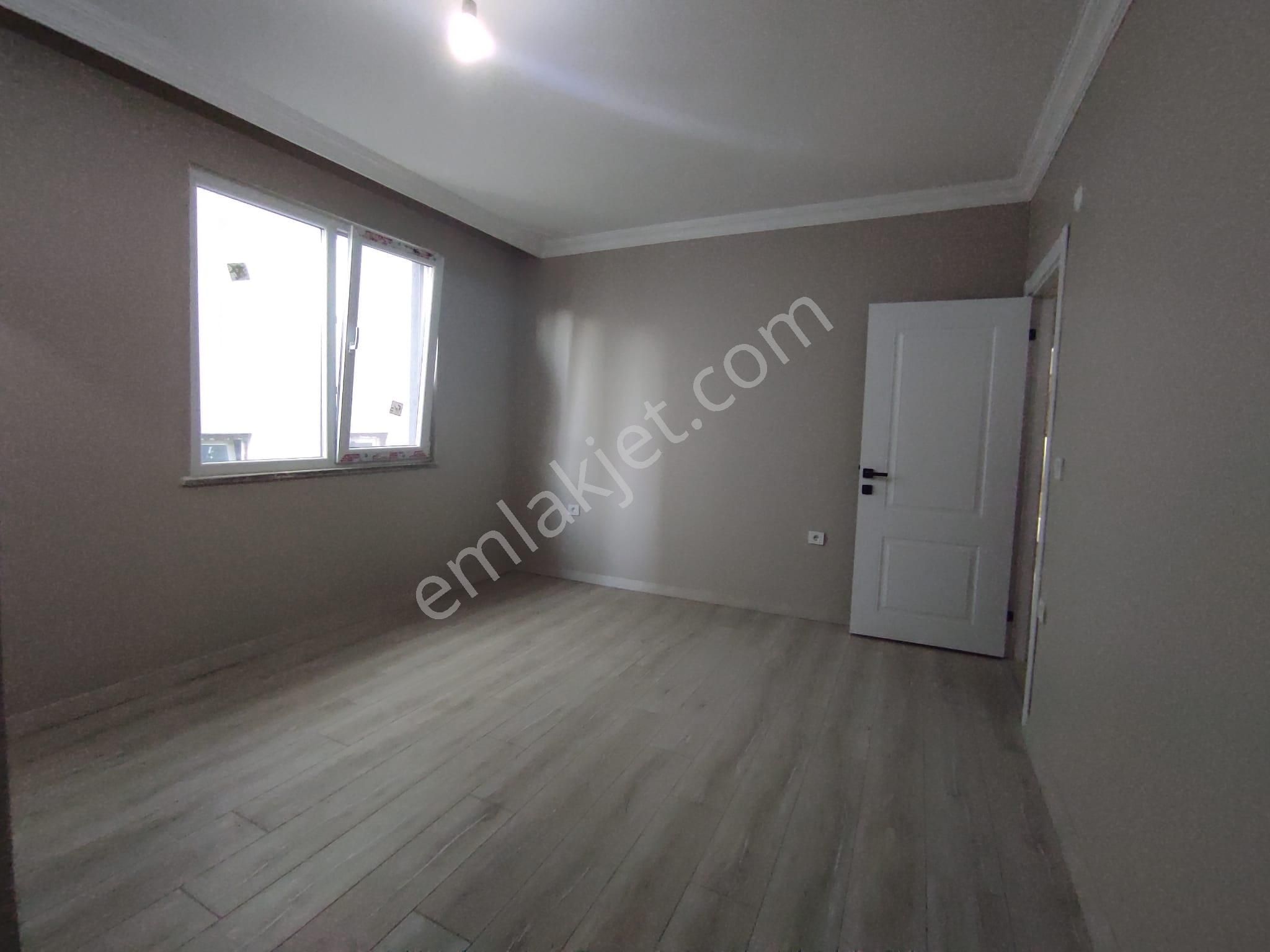 Demokrasi Caddesi Metroya Yakın Asansörlü 3+1 Üst Dubleks - Görsel 22