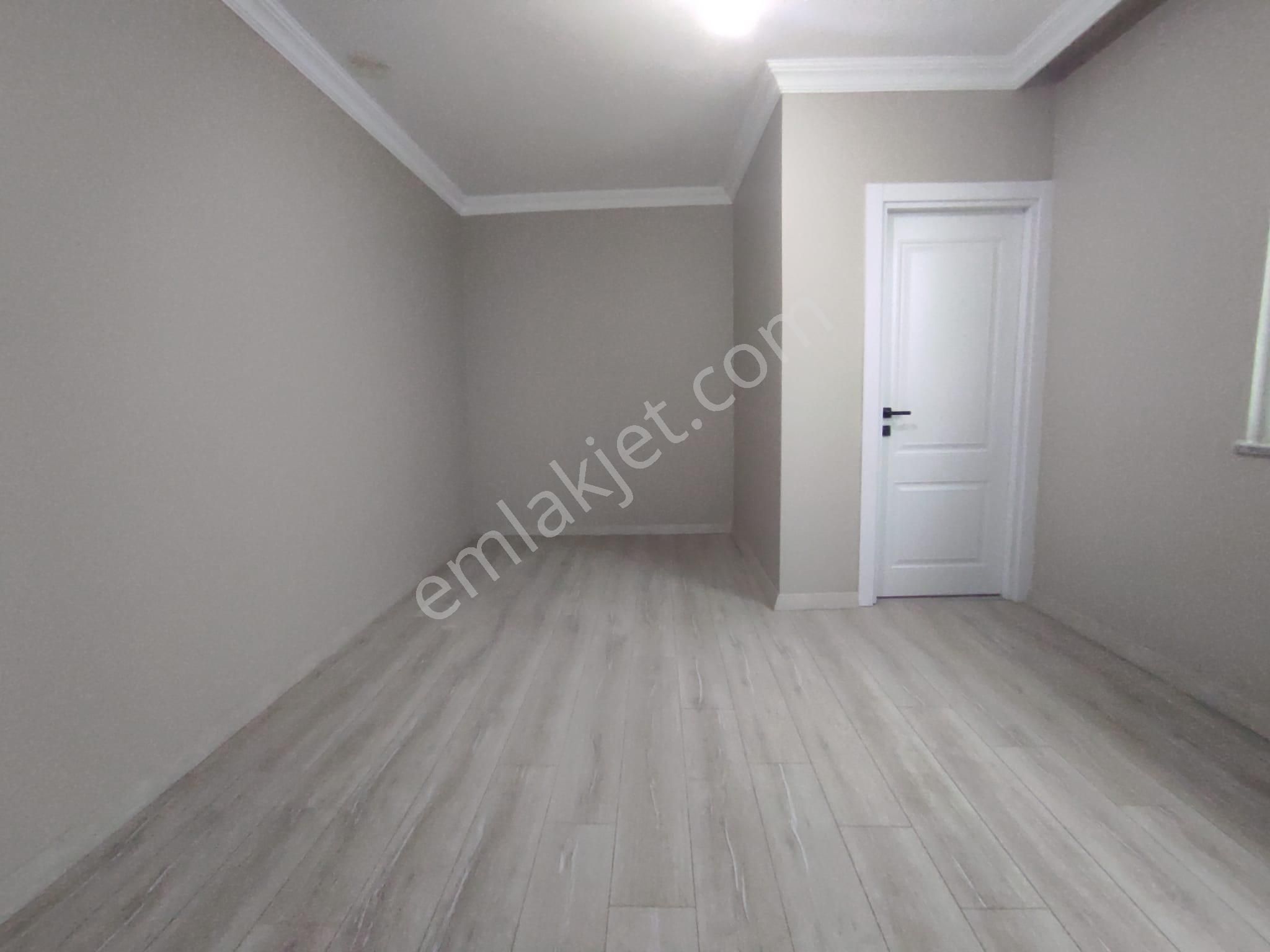 Demokrasi Caddesi Metroya Yakın Asansörlü 3+1 Üst Dubleks - Görsel 20