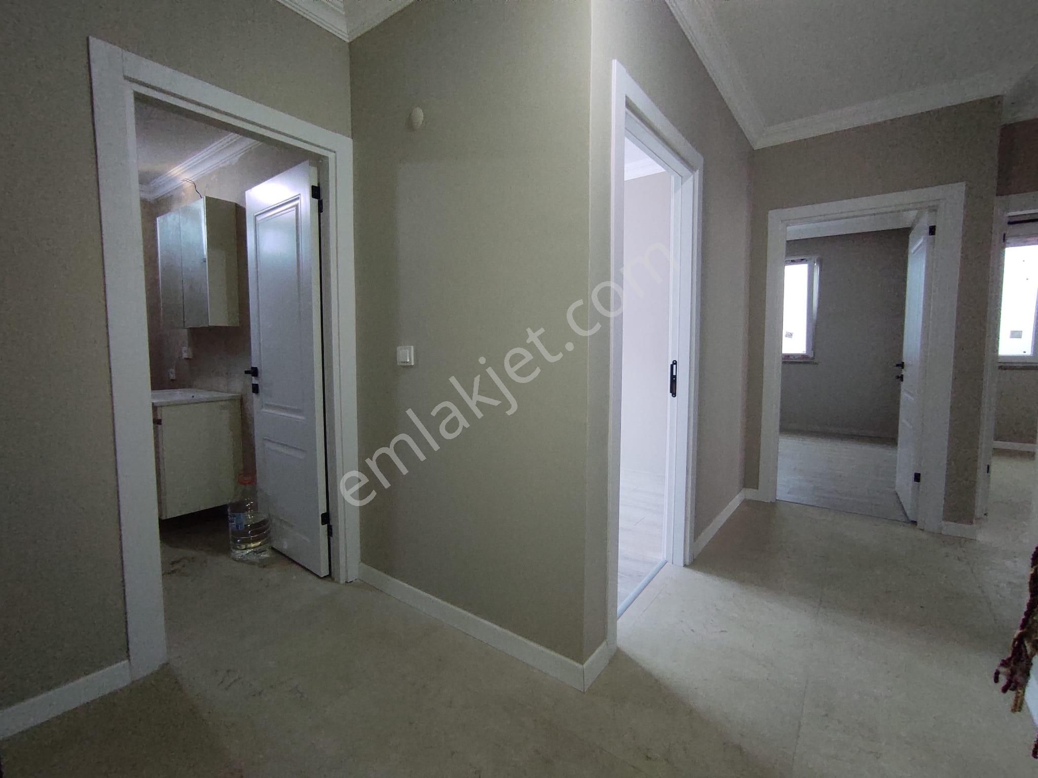 Demokrasi Caddesi Metroya Yakın Asansörlü 3+1 Üst Dubleks - Görsel 23