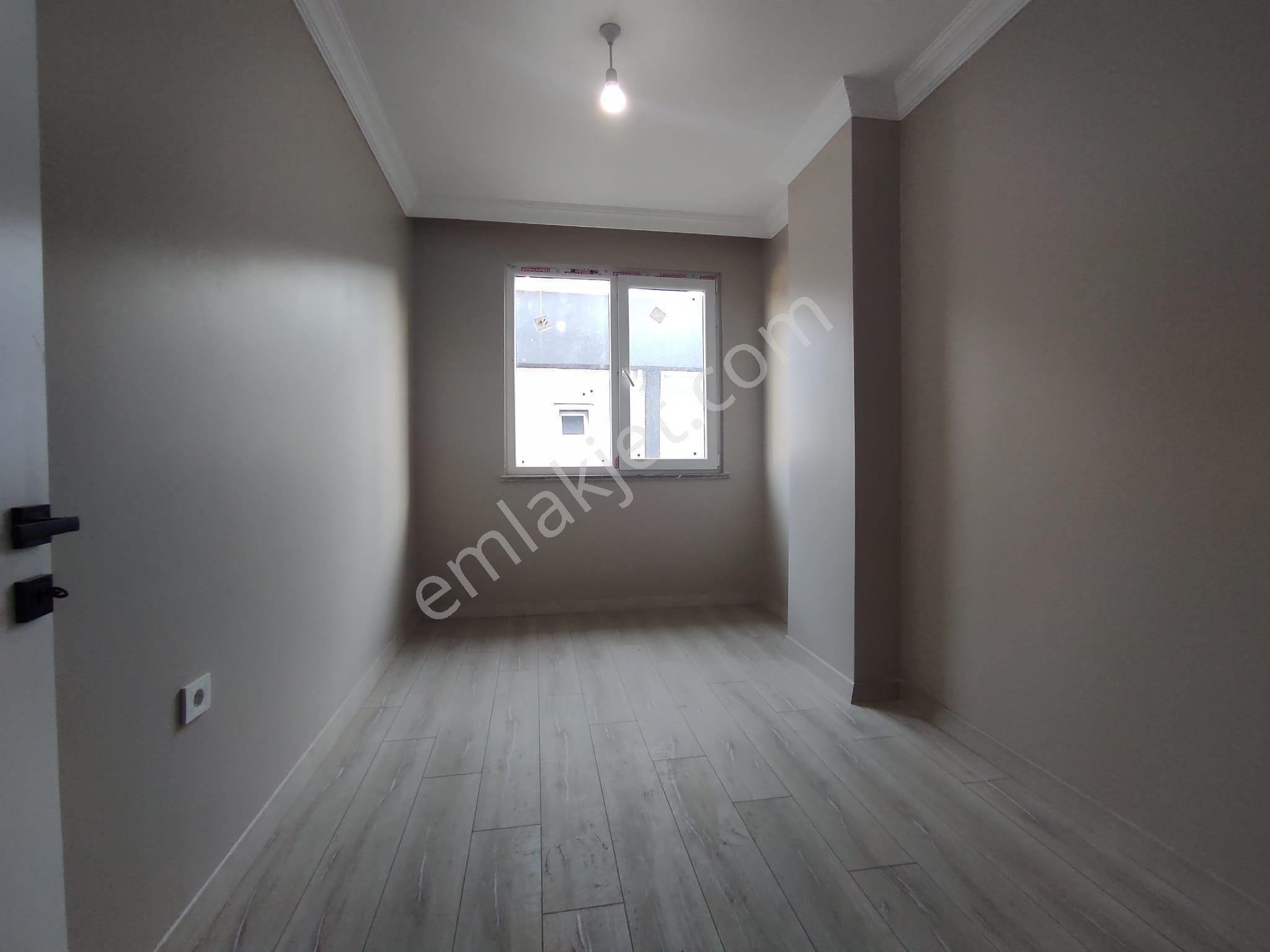 Demokrasi Caddesi Metroya Yakın Asansörlü 3+1 Üst Dubleks - Görsel 27