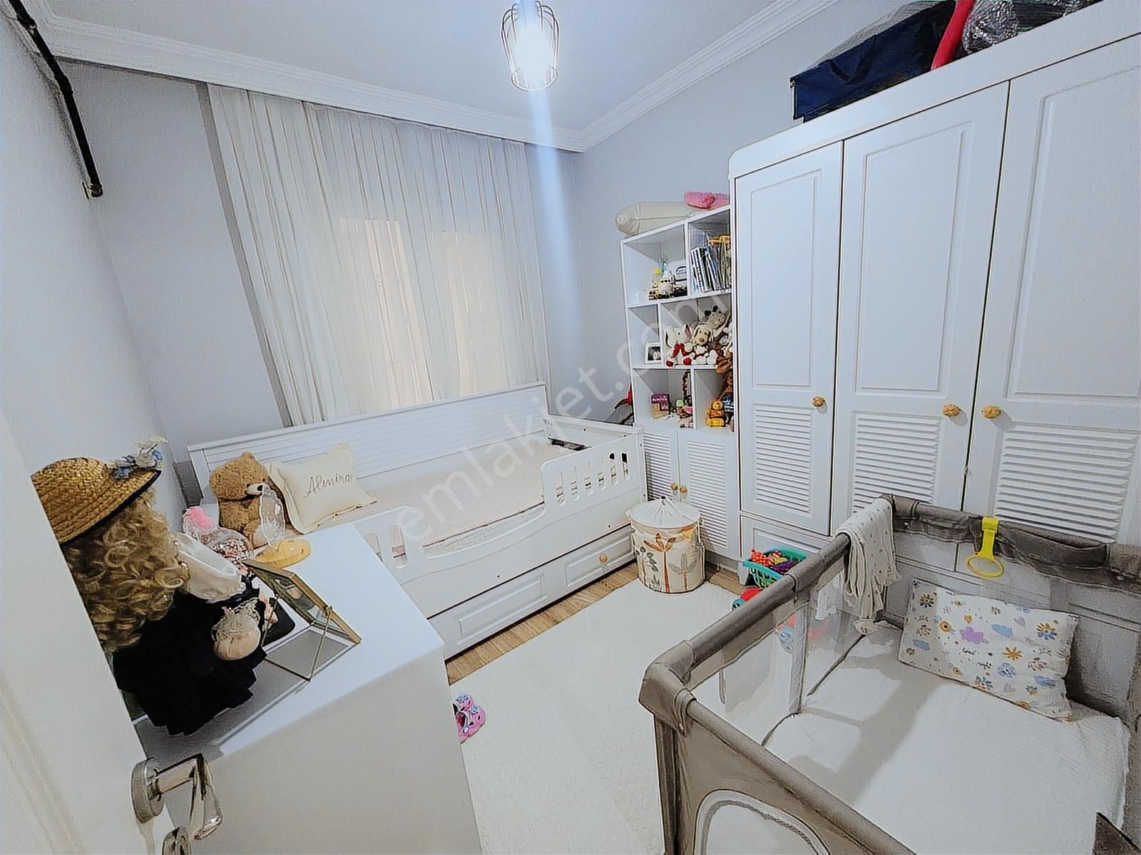 İzmir Buca Güven Mahallesi 2+1 Satılık Daire - Görsel 2