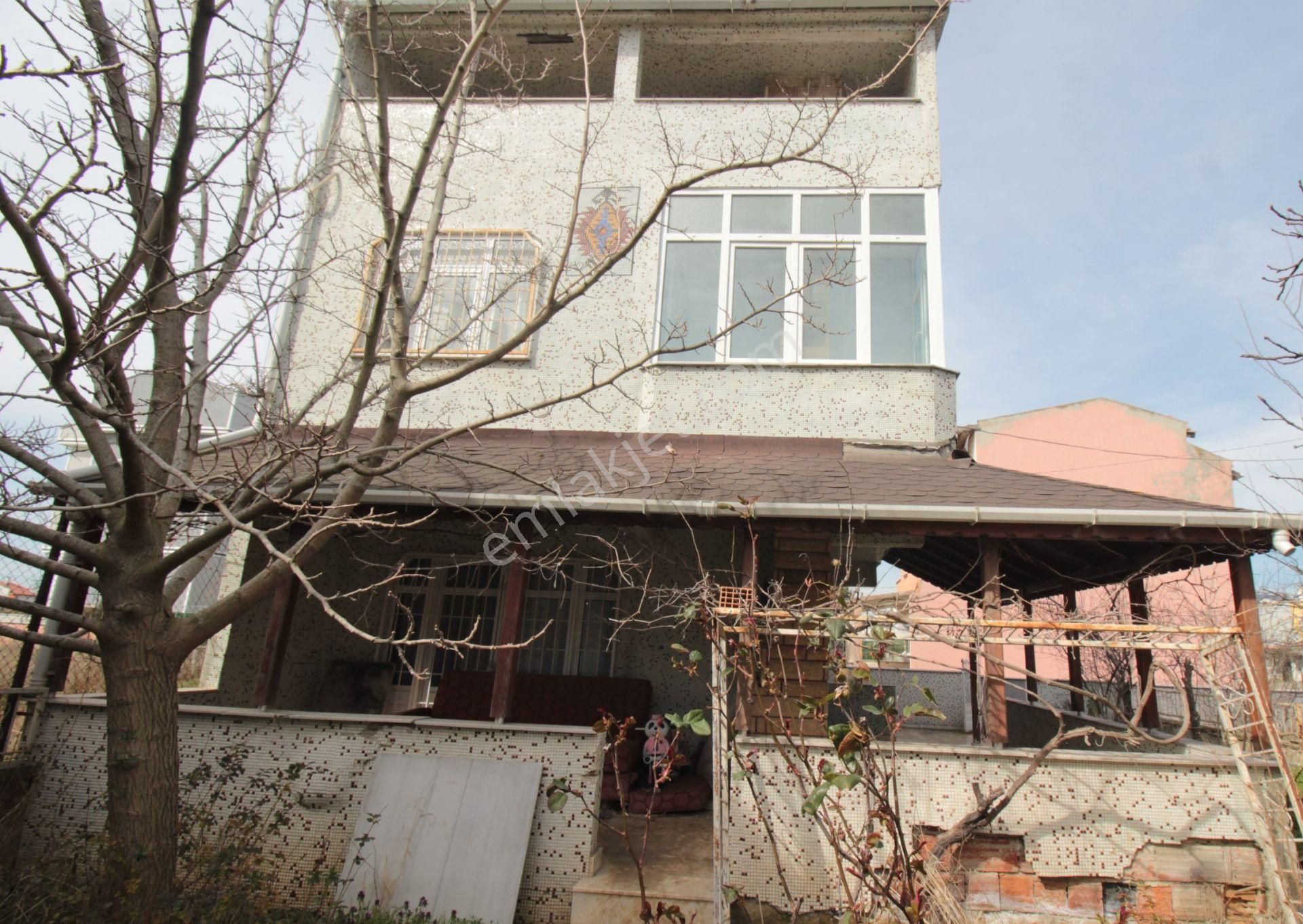 Tekirdağ Marmara Ereğlisi Yeni Çiftlikte Denize 250 M Mesafede 3 Katlı Satılık Villa - Görsel 5