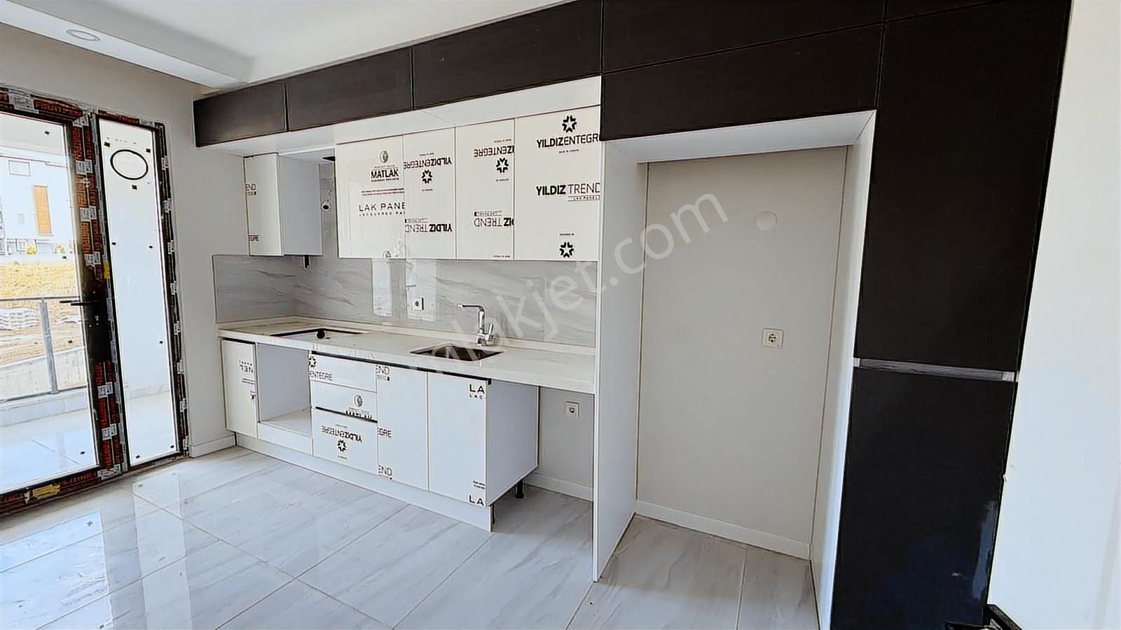 Turyap Hürriyetten Havuzlu Elit Sitede Satılık 2+1 Daire!