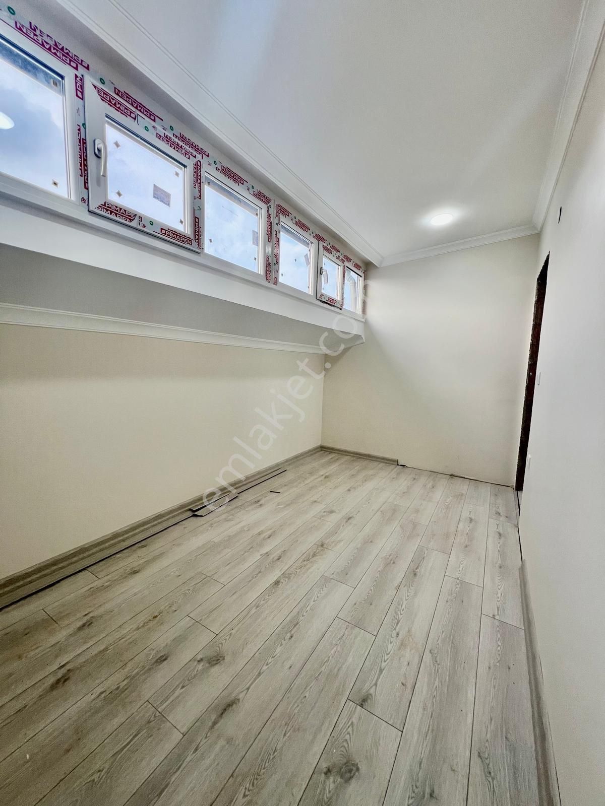 İmren Gayrimenkulden Söğütlüçeşme Mh.'sinde Satılık Lüks Yapım 4+2 235 M2 Sıfır Dubleks - Görsel 31