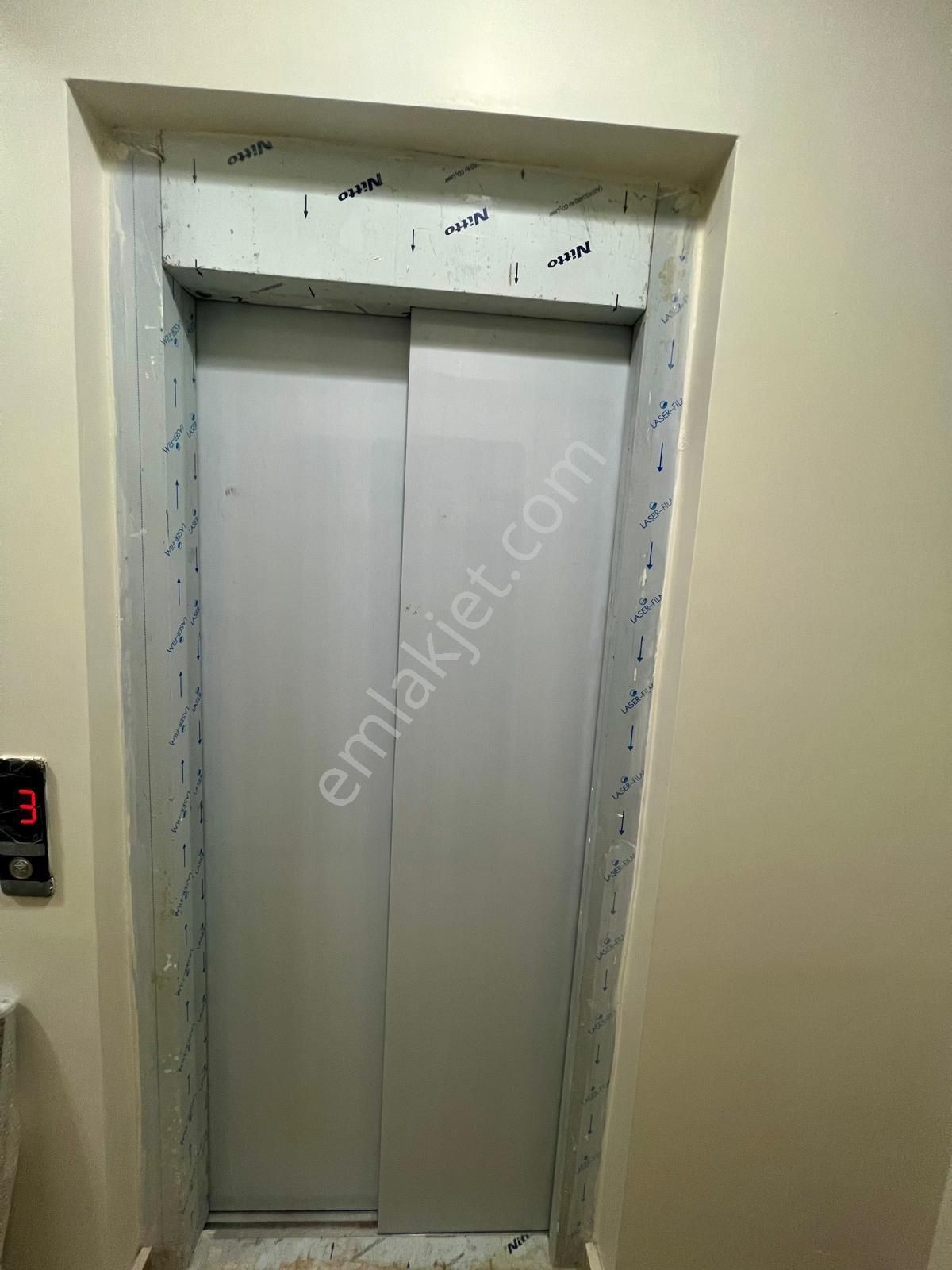 İmren Gayrimenkulden Söğütlüçeşme Mh.'sinde Satılık Lüks Yapım 4+2 235 M2 Sıfır Dubleks - Görsel 35